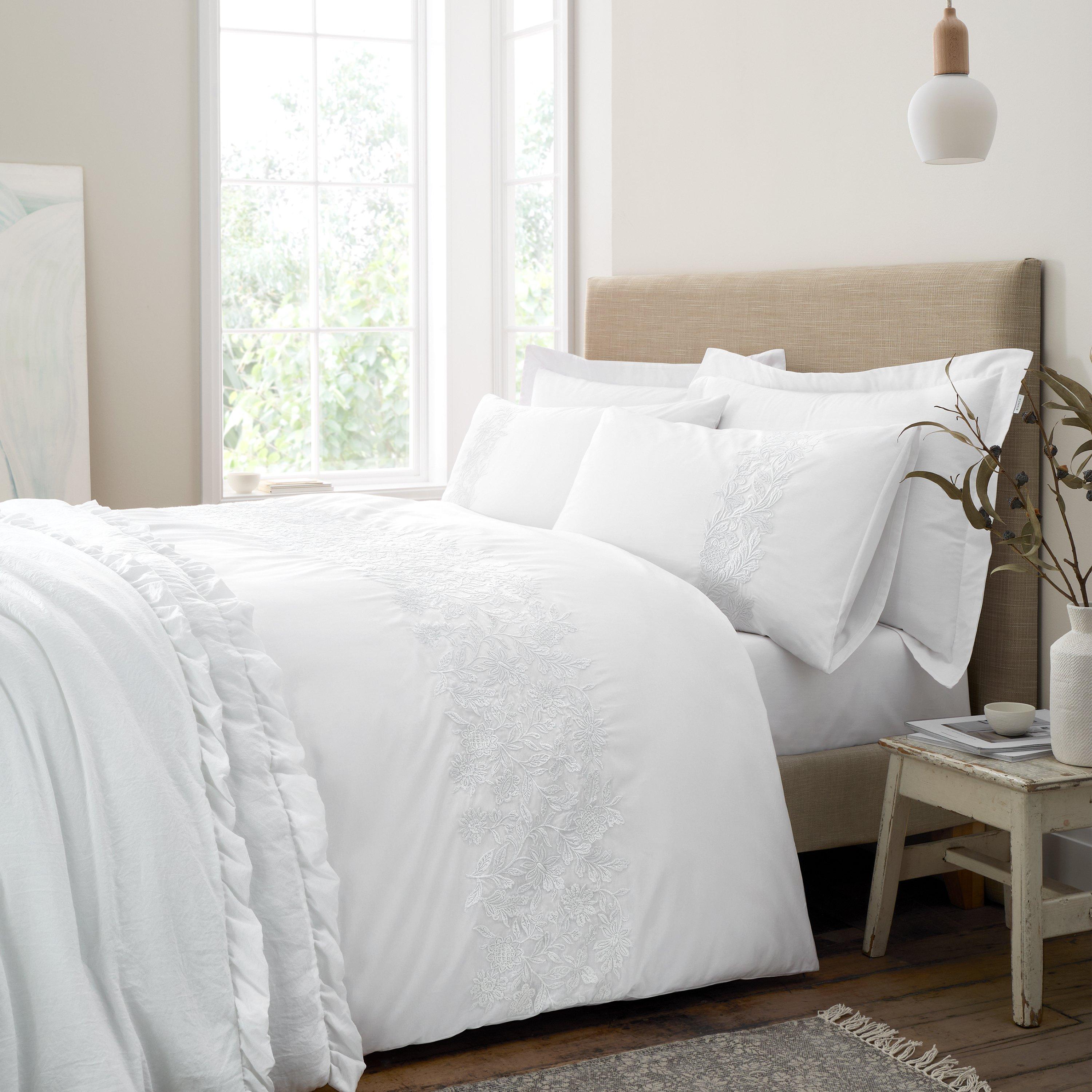 White - Bianca - Embroidery Floral 200TC Duvet Cover Set - 1