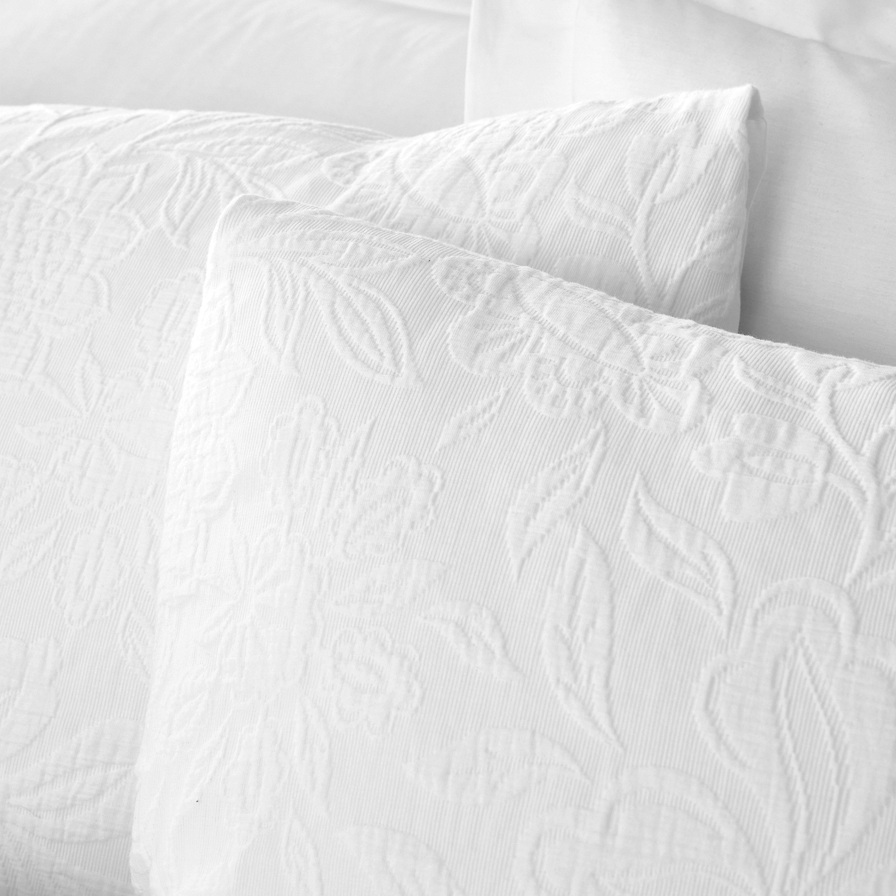 White - Bianca - Fleur Matelasse Jacquard 200TC Duvet Cover Set - 3