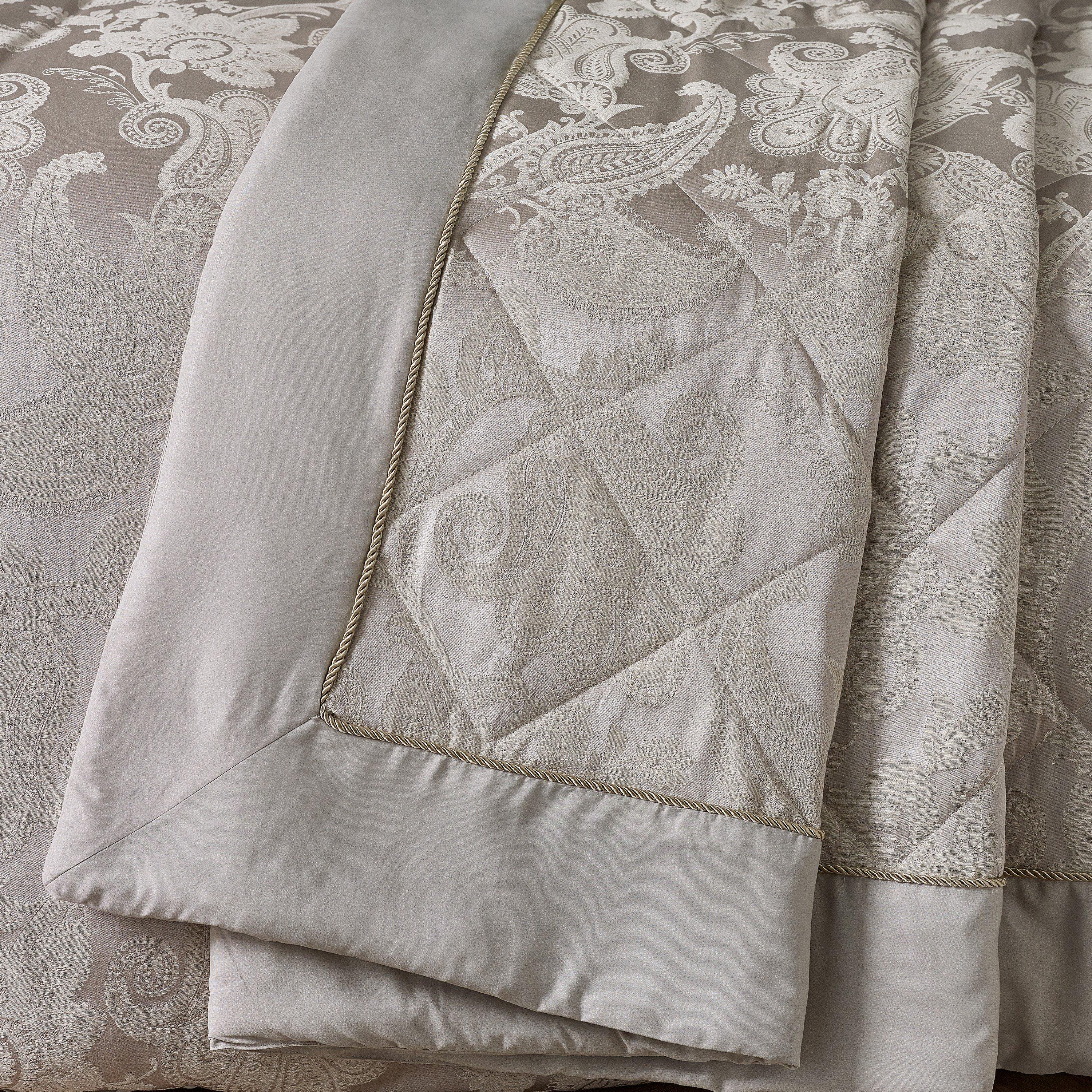 Champagne Gold - Catherine Lansfield - Opulent Jacquard Bedspread - 1