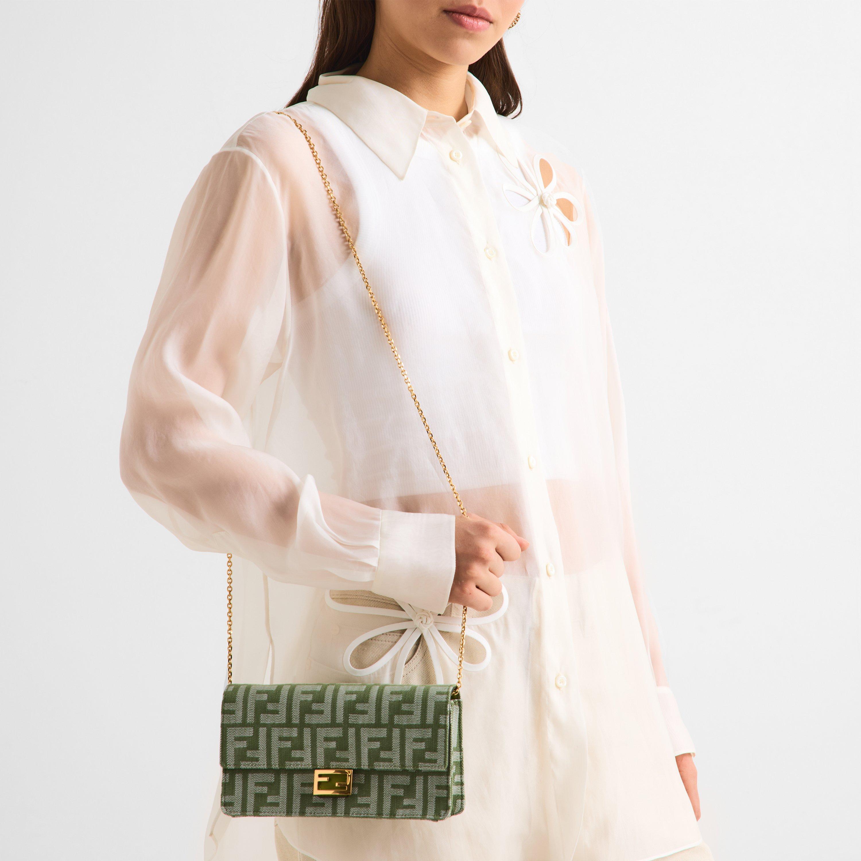 Verde Verbena - Fendi - Wallet on chain Baguette - 3
