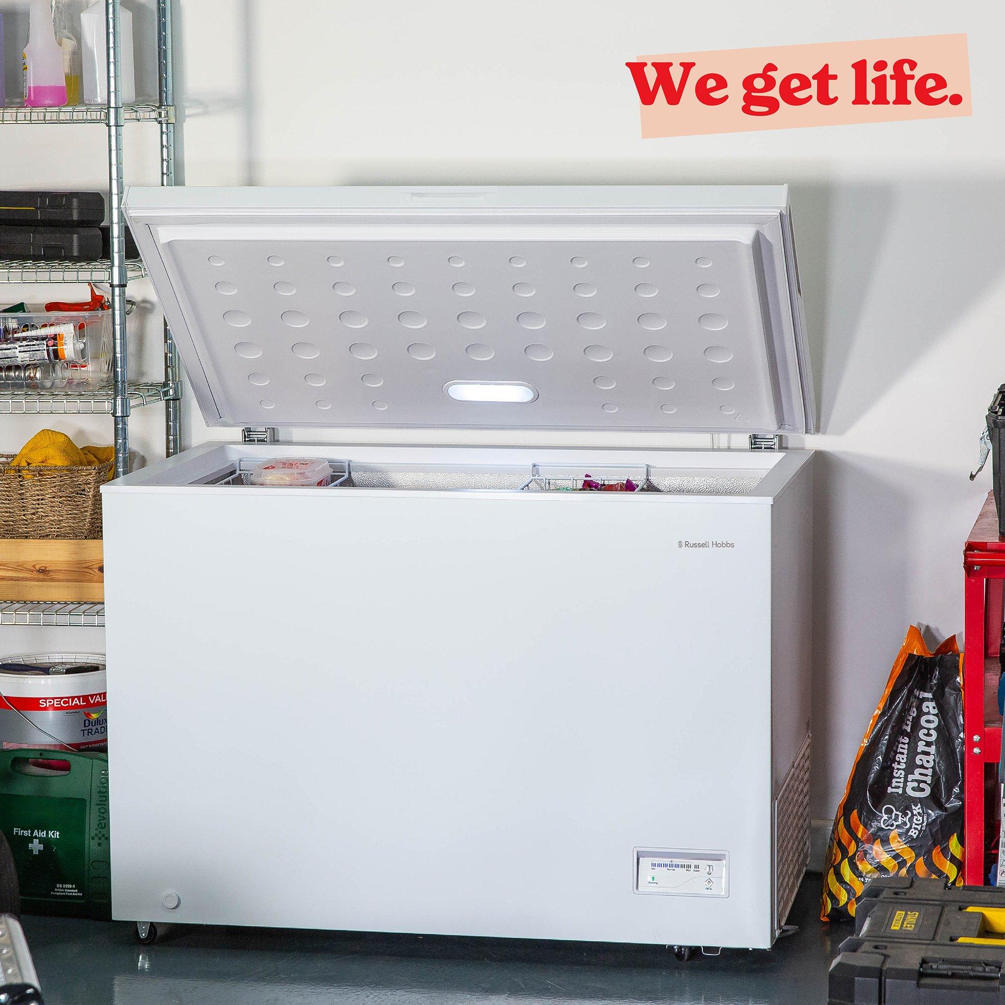 White - Russell Hobbs - RH300CF201W 300L Chest Freezer in White - 8