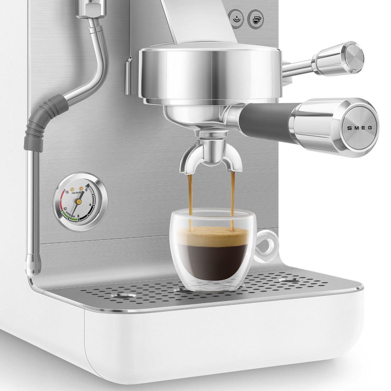 White - Smeg - Mini Pro Espresso Coffee Machine in Matte White - 6
