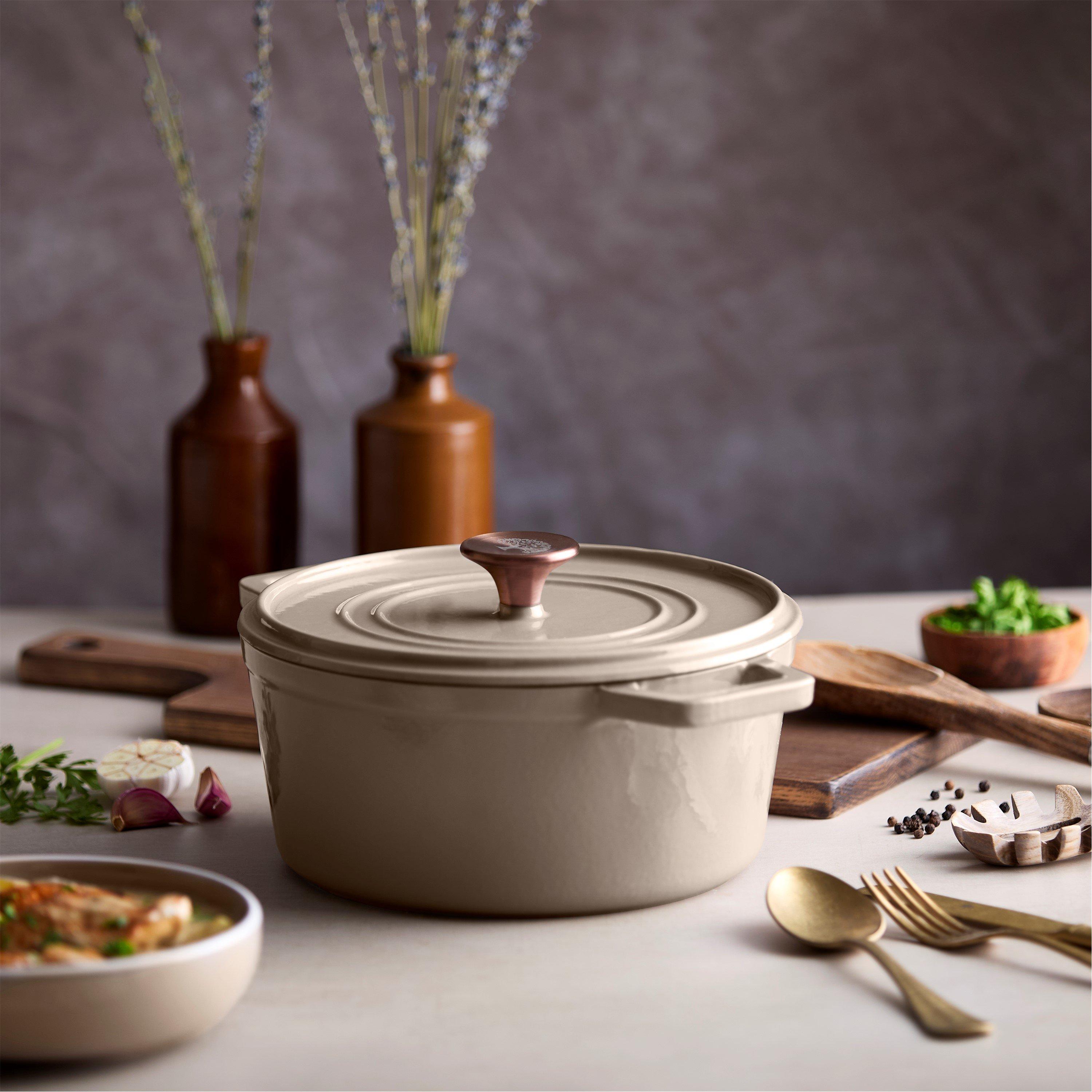 Beige - Barbary And Oak - Nattura 24cm Round Cast Iron Casserole Cashmere - 10