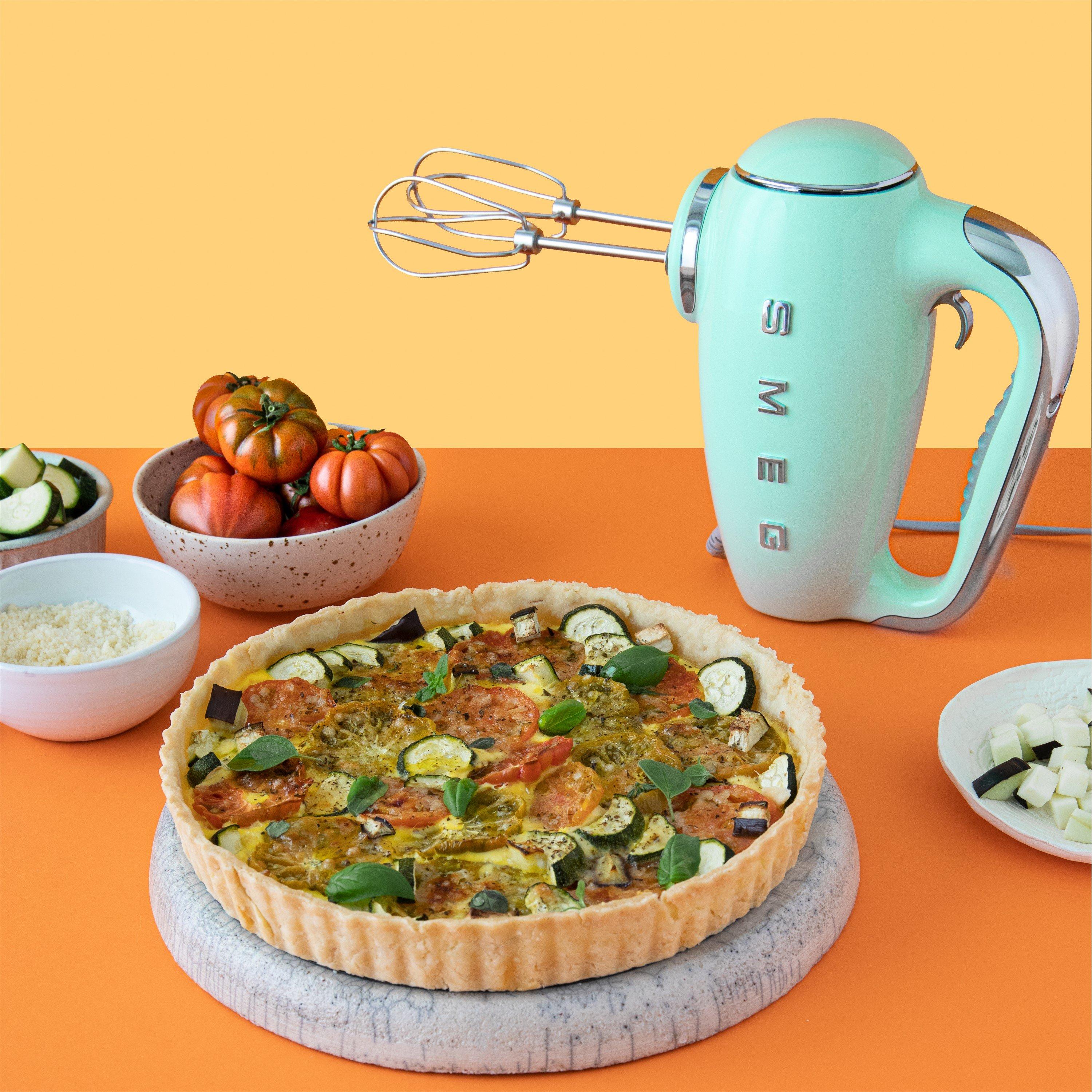 Pastel Green - Smeg - 50's Style Hand Mixer Pastel Green - 6