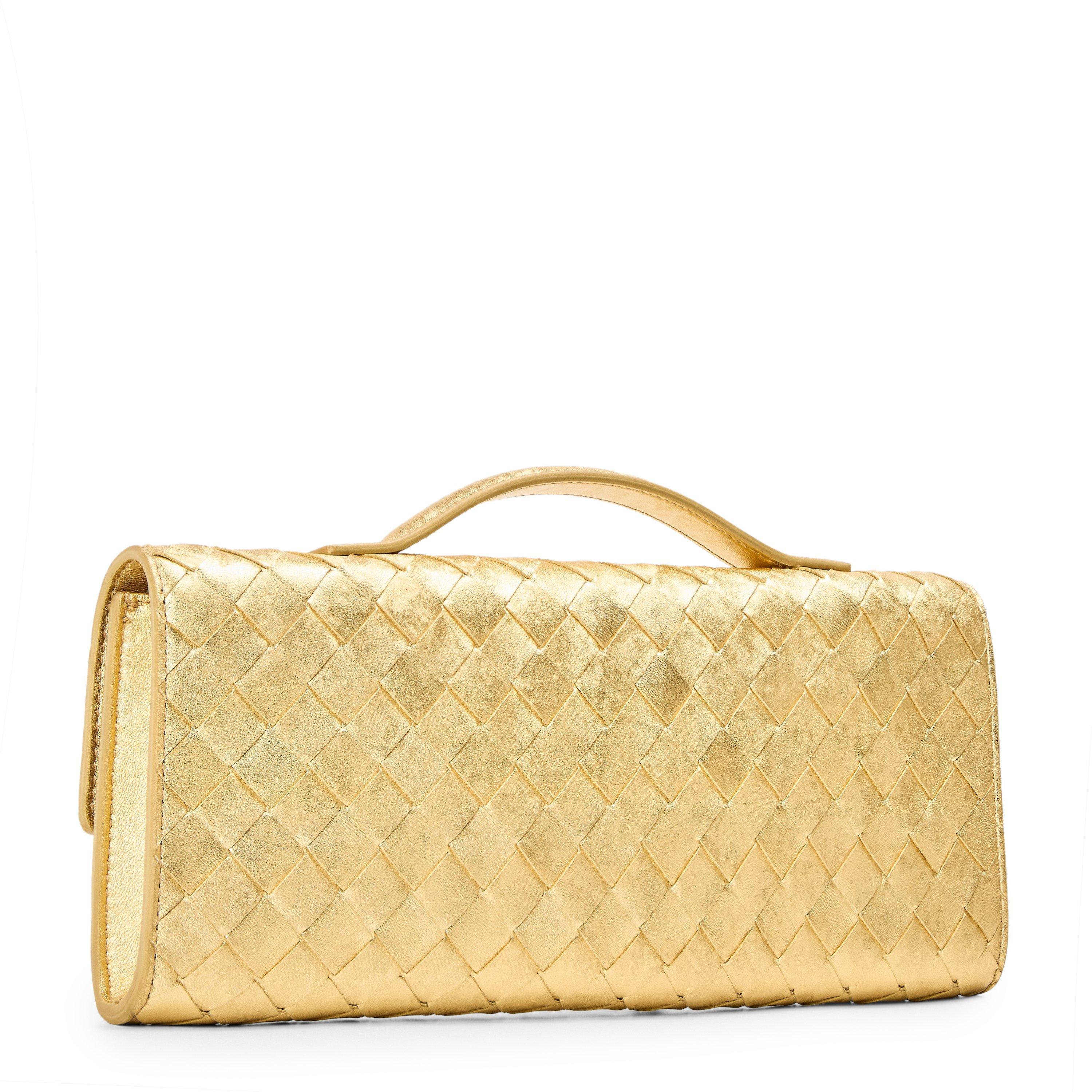 Bottega Veneta Womens Andiamo Clutch | Cruise Fashion