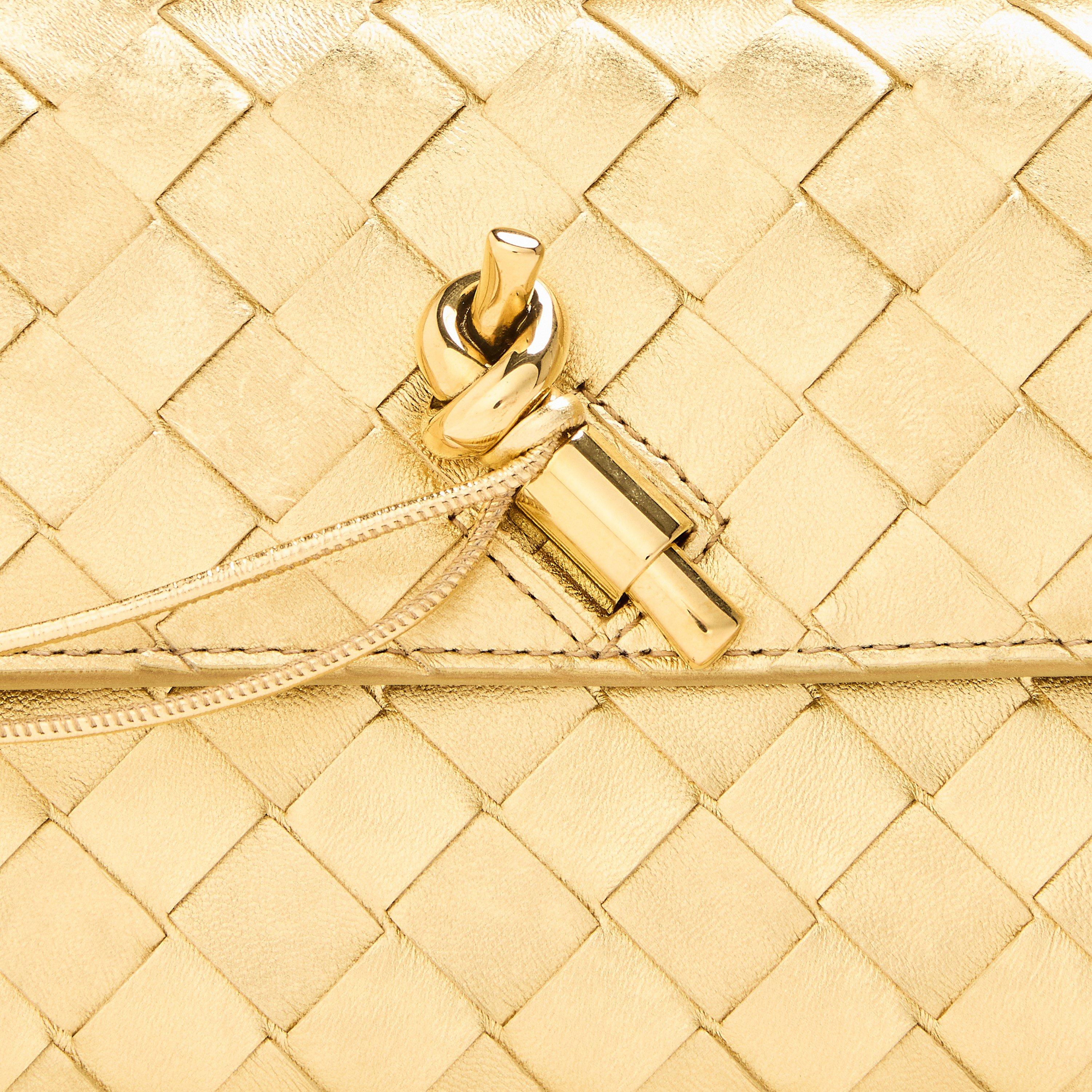 Gold - Bottega Veneta - Womens Andiamo Clutch - 4