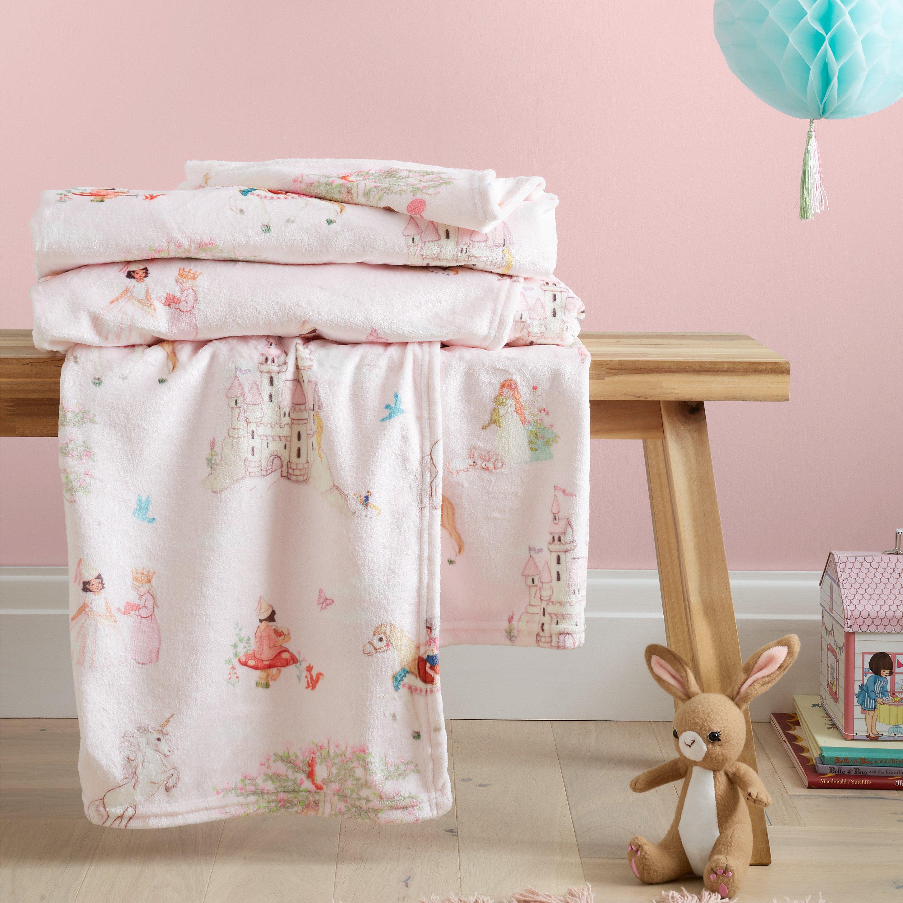 Belle & Boo Fairytale Throw- 150X200Cm - Image 7