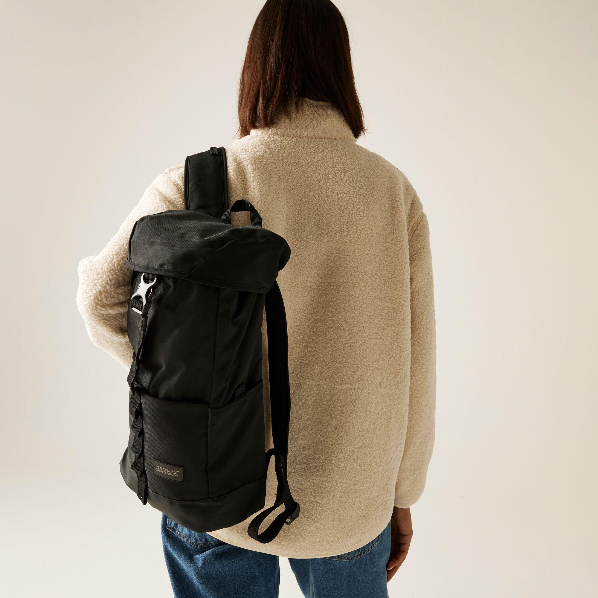 Black - Regatta - Shilton II 15L - 2