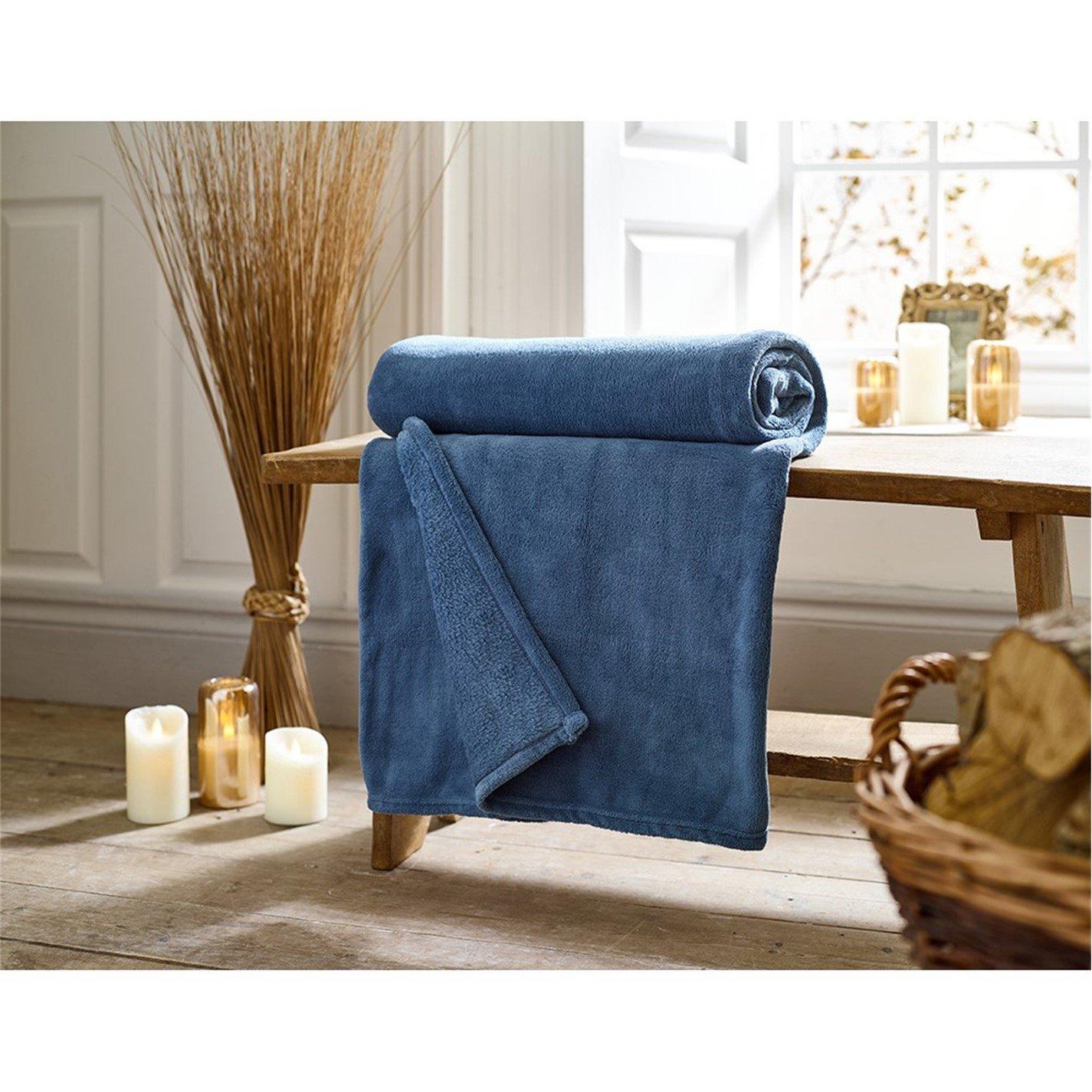 Deyongs  Snuggle Throw - 140X180cm - Ocean