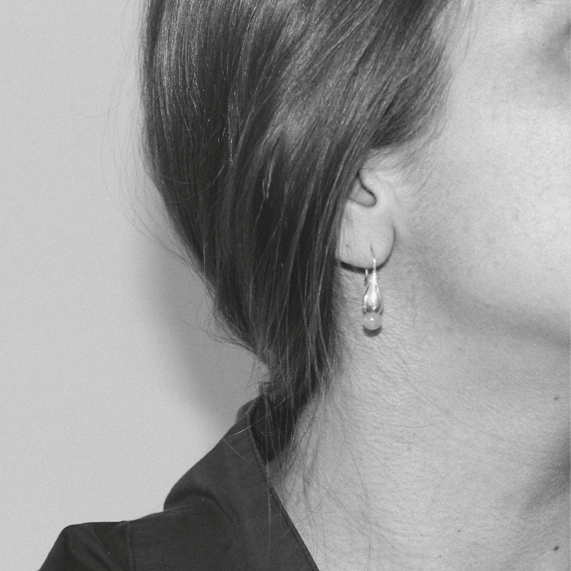 Gold - Annika Inez - Annika  FlwrDrop Ear Ld61 - 2