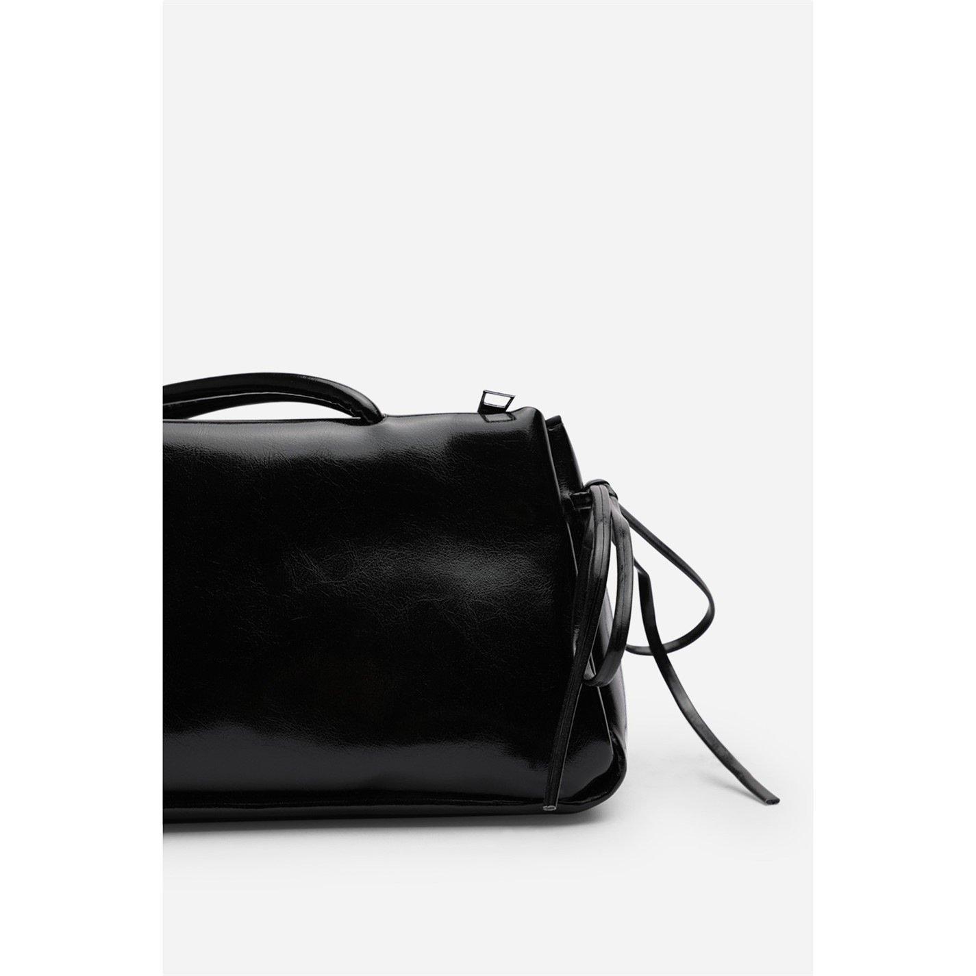 Black - Wheres That From - Glossy Black Patent Handheld Shoulder Bag - 3