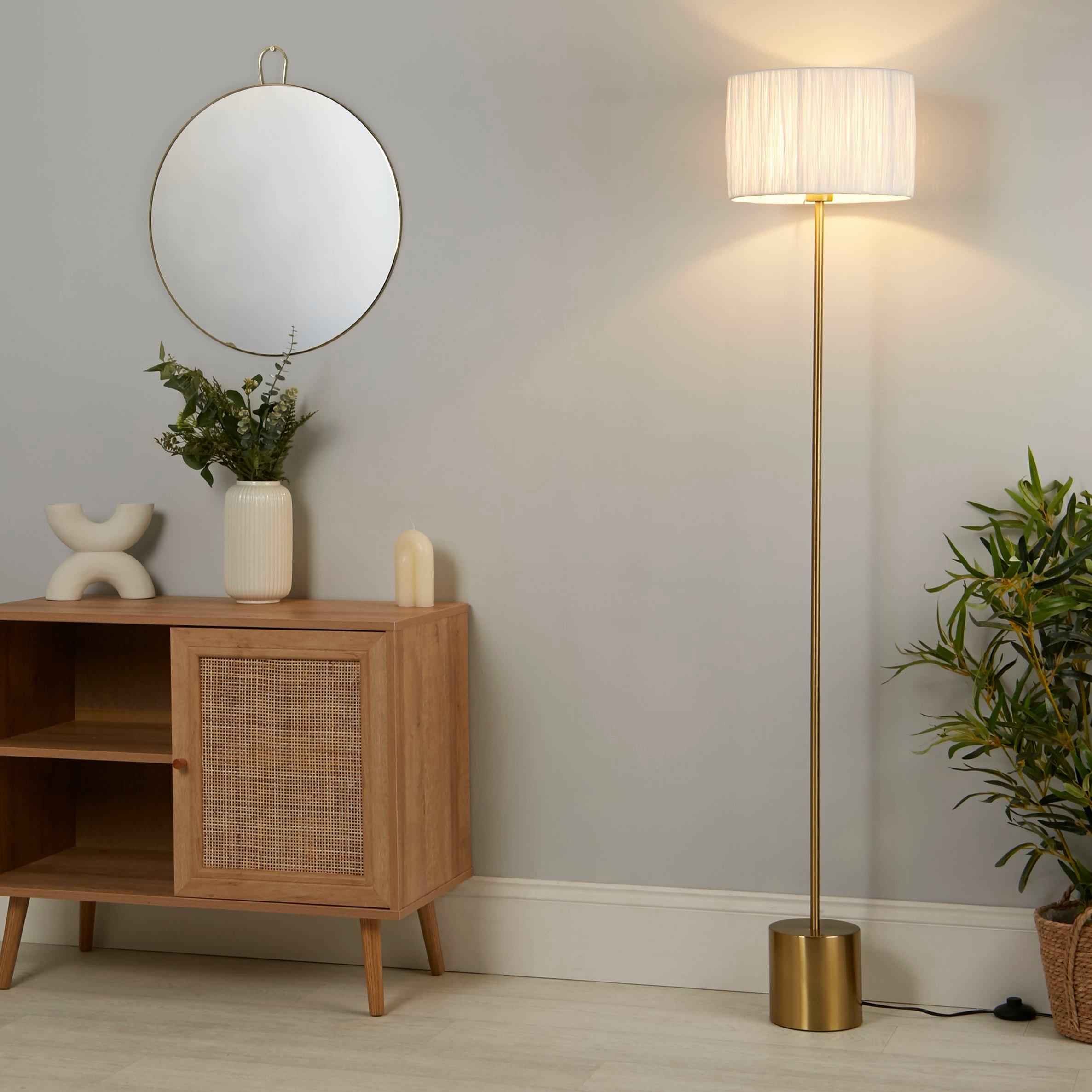 Lighting Collection  Raffia Floor Lamp - White And Gold