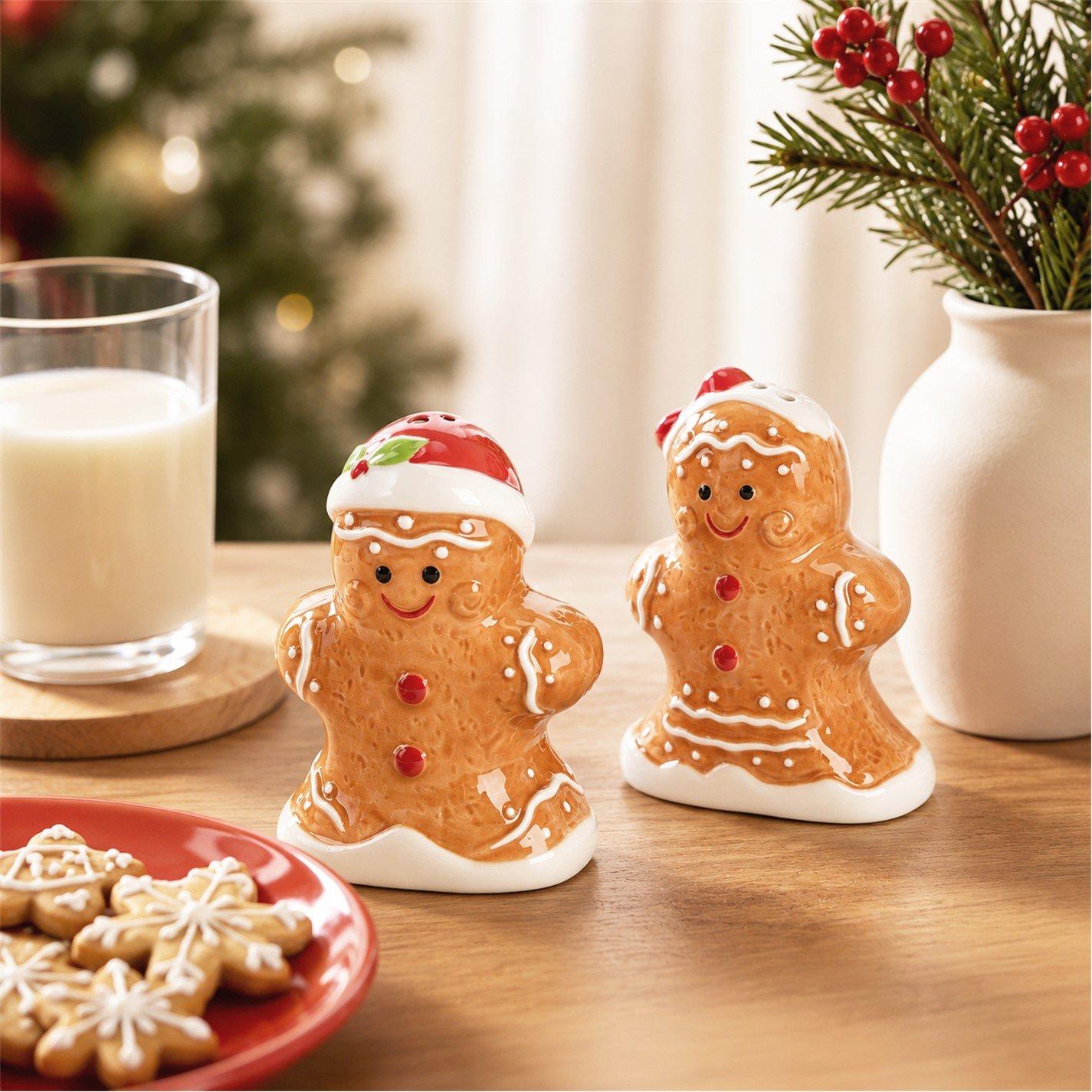 Gingerbread - The Spirit Of Christmas - Festive Salt and Pepper Set - 1