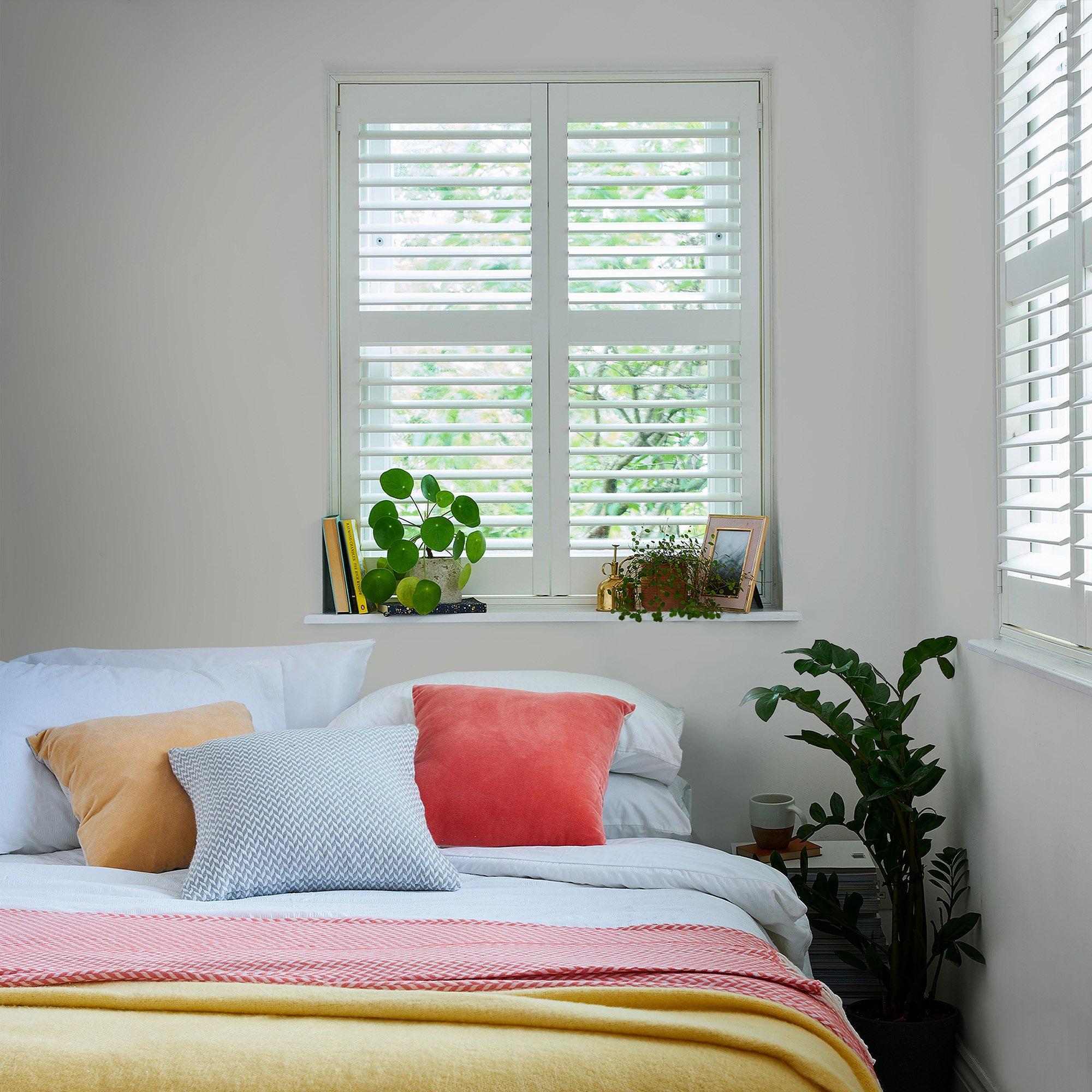 Pale Silver - Laura Ashley - Laura Ashley Matt Emulsion Paint  - Pale Silver - 2