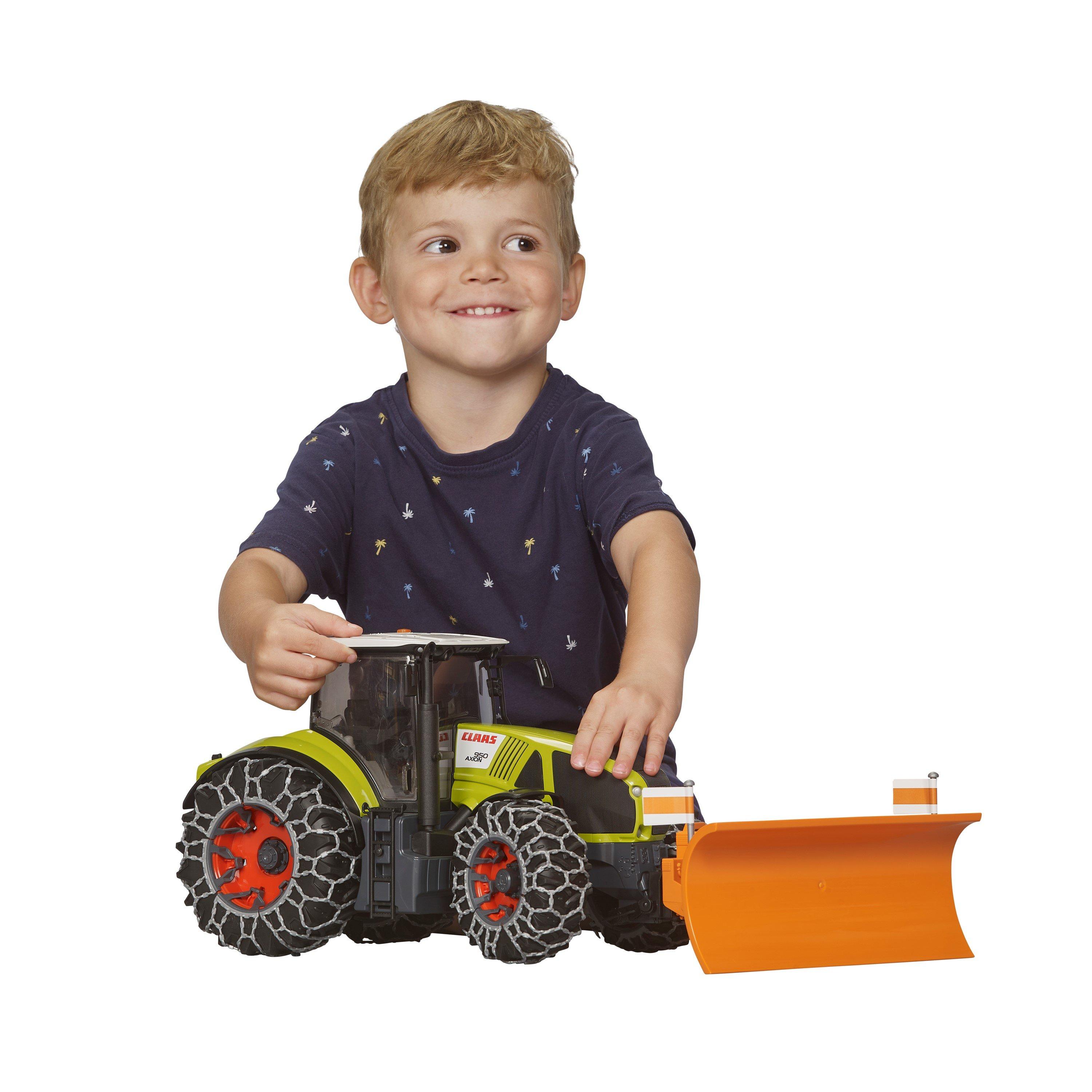 Bruder Bruder 1:16 Claas Axion 950 with snow chains and p