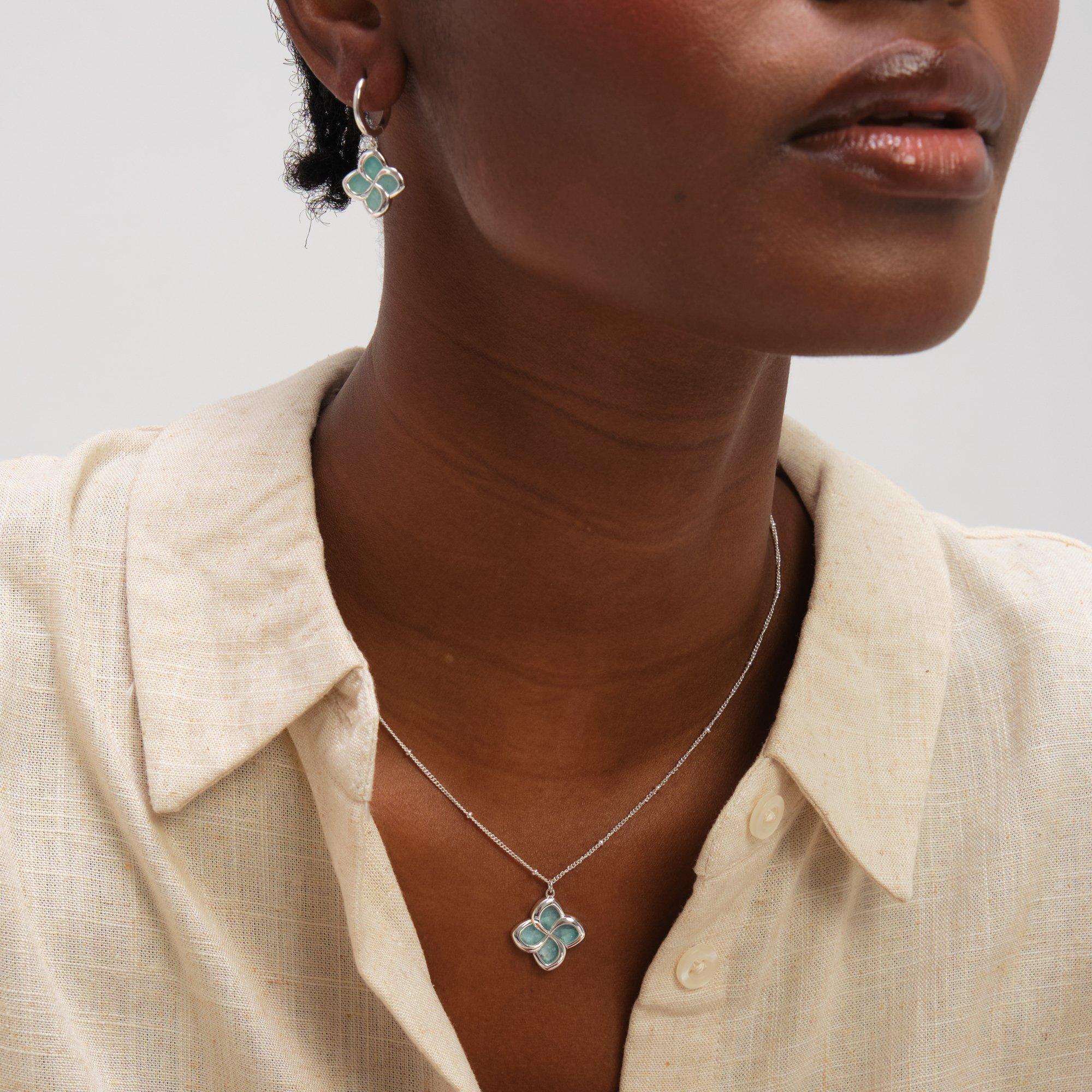 Silver - Inicio - Sterling Silver Plated Clover Pendant - Gift Pouch - 3