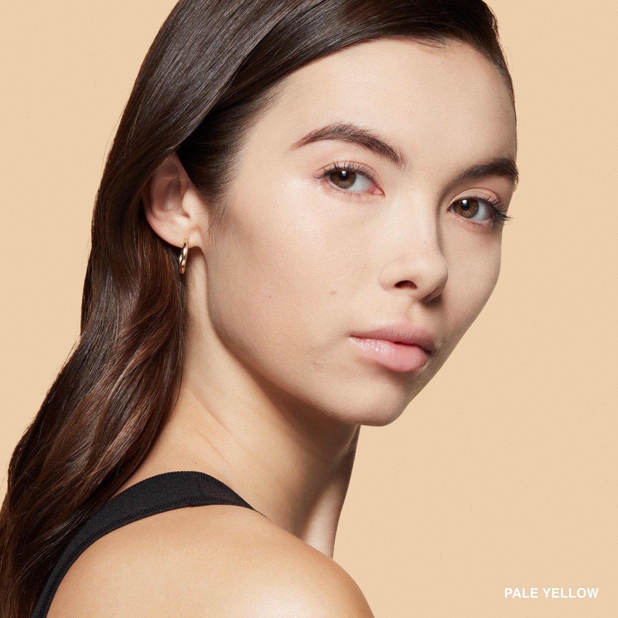 Pale Yellow - Bobbi Brown - Sheer Finish Powder - 4