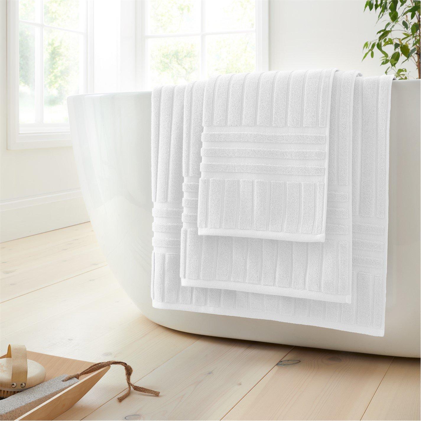 Bianca  Hotel Towel 600Gsm - White - Sheet