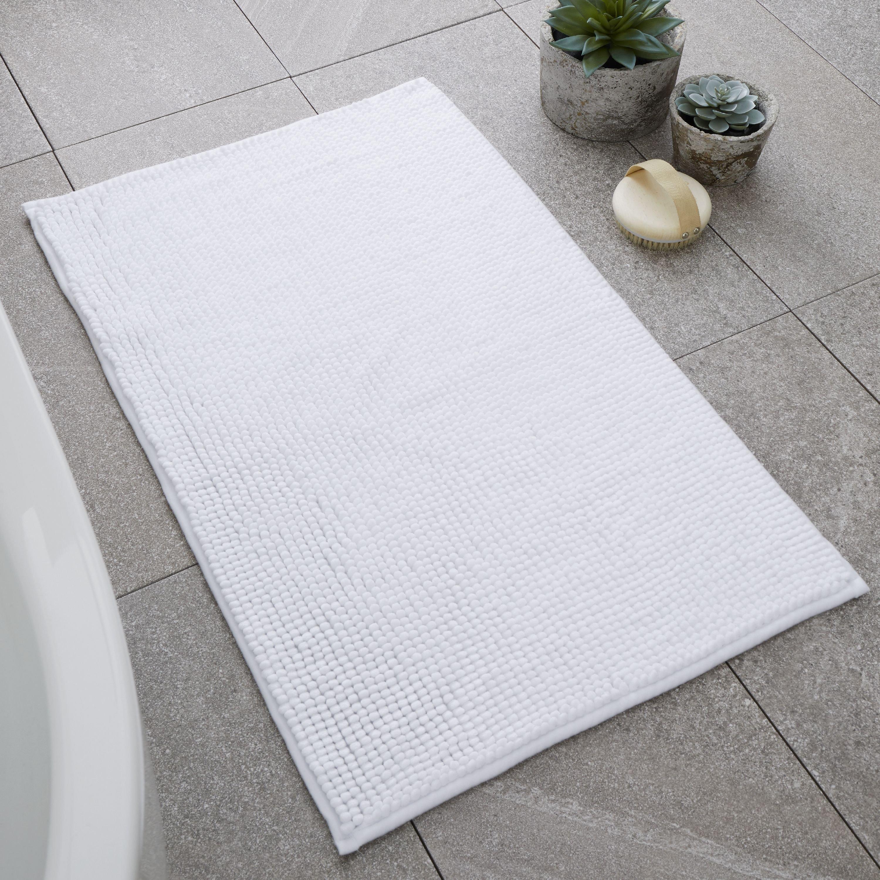 Catherine Lansfield  Bobble Bath Mat - White - 50x80cm