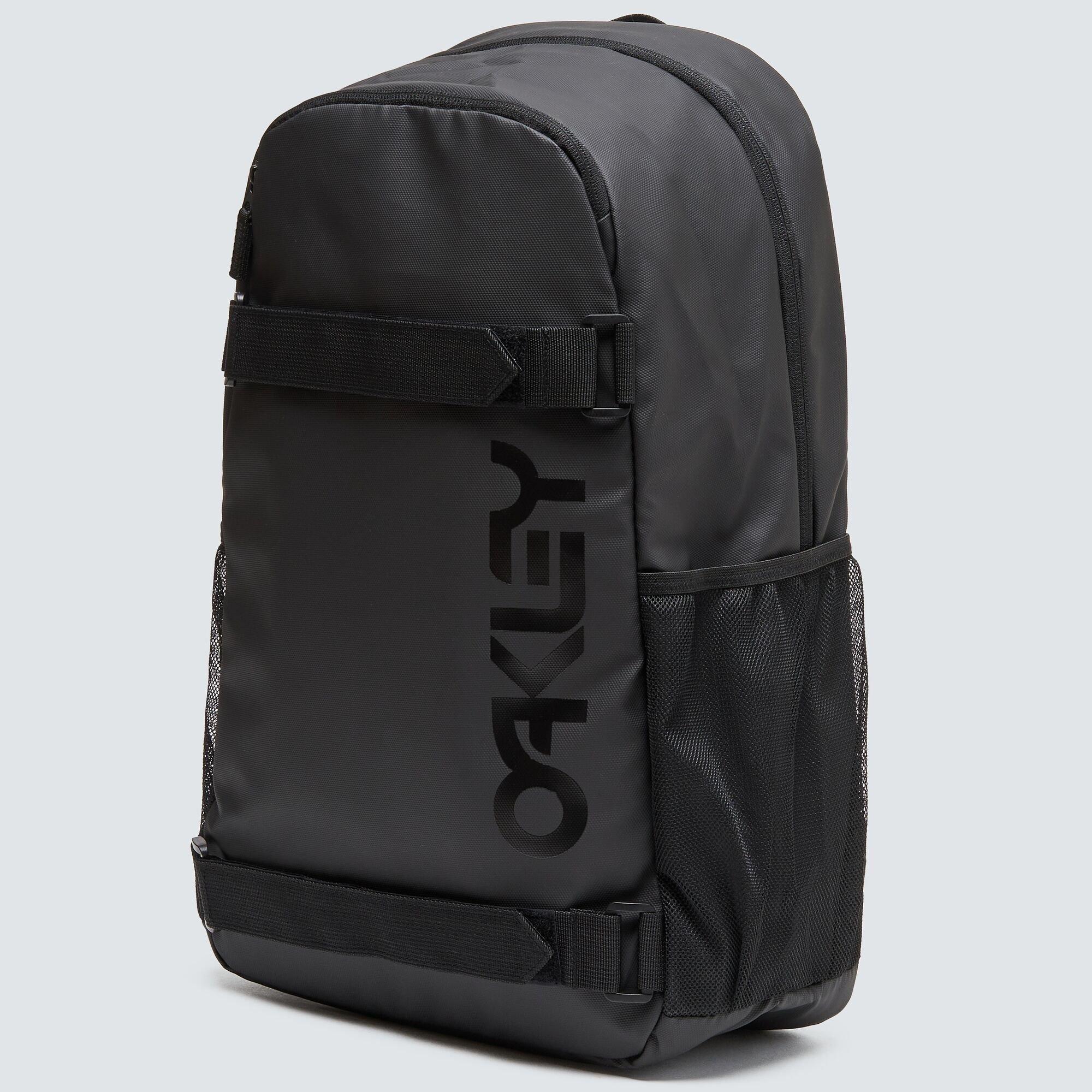 Black 02E - Oakley - Freshman Skate Backpack - 3