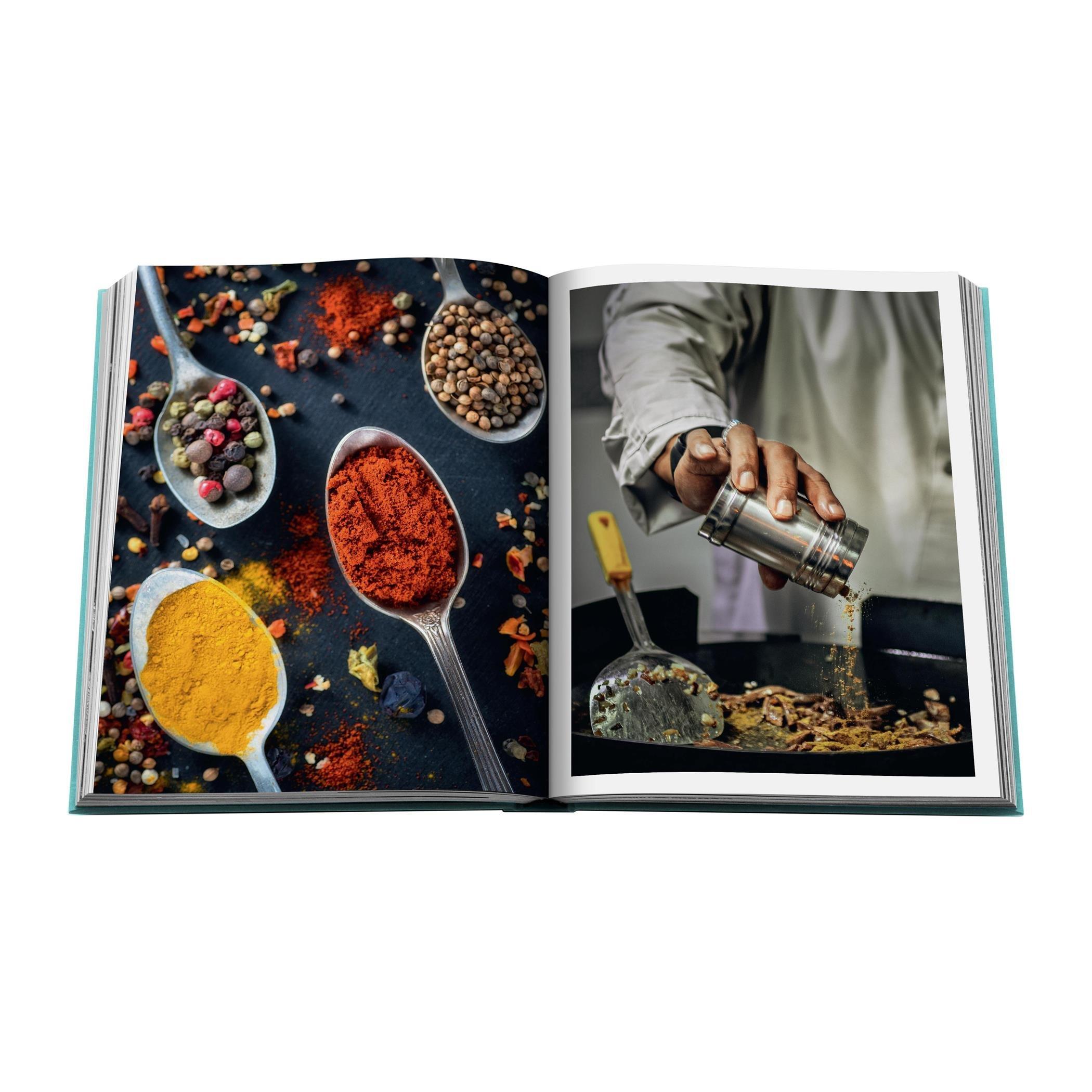 Blue - Assouline - Red Sea: The Saudi Coast Book - 4