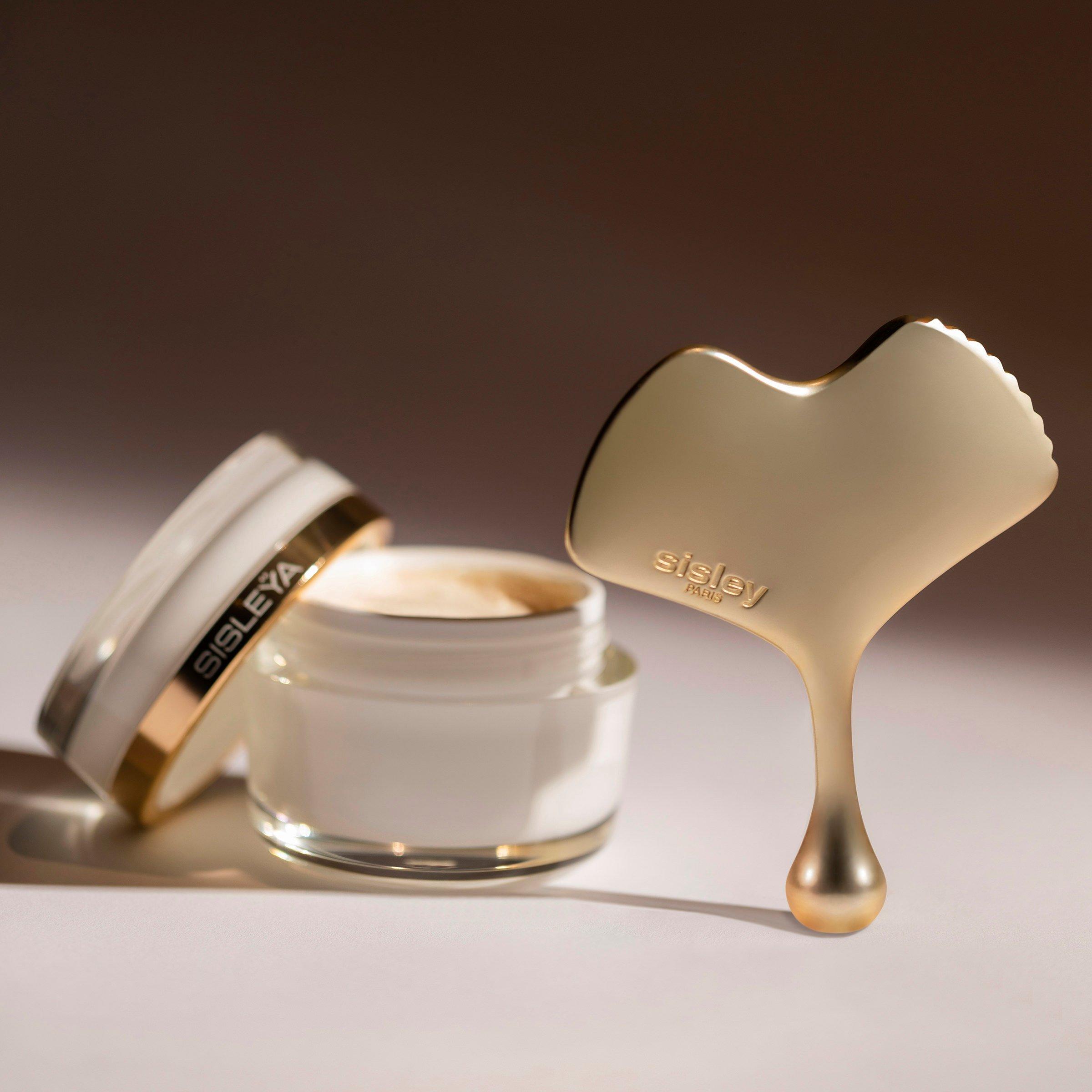 Clear - Sisley - Ginkgo Gua Sha - 3