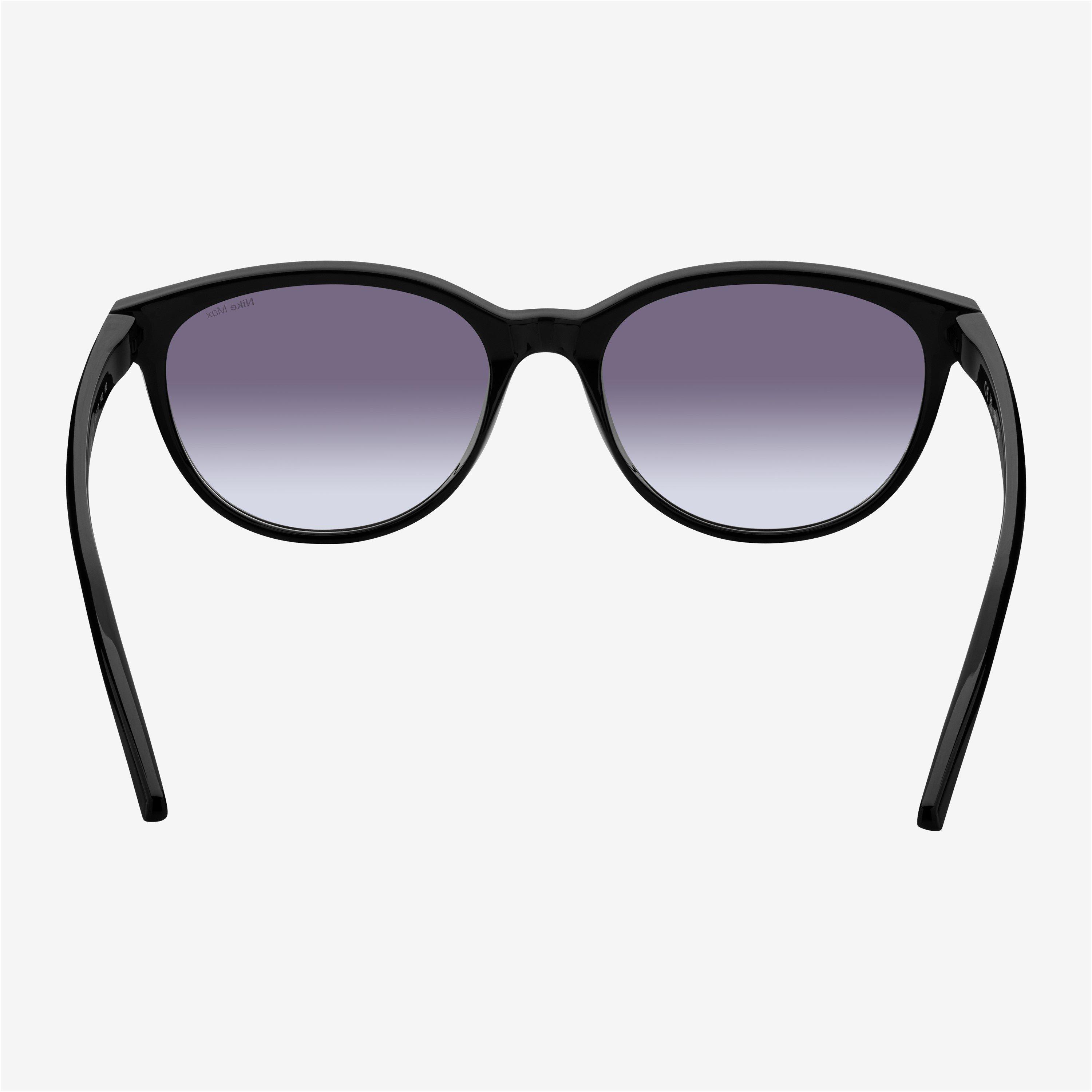 Blk/Smoke Grad - Nike - Vital Trend - 3