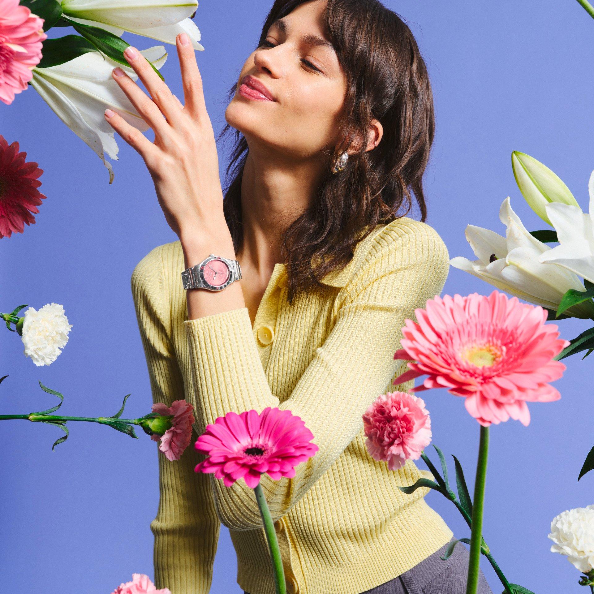 Pink - Swatch - Unisex Adults Petal Charm Analogue Quartz Watch - 2