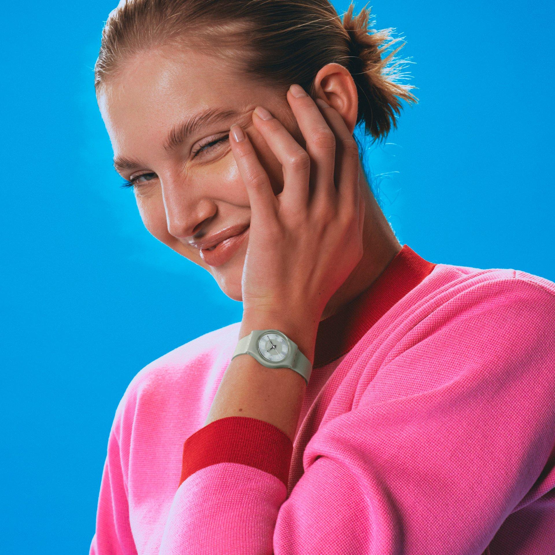 Green - Swatch - Unisex Adults Serenity 53 Analogue Quartz Watch - 2