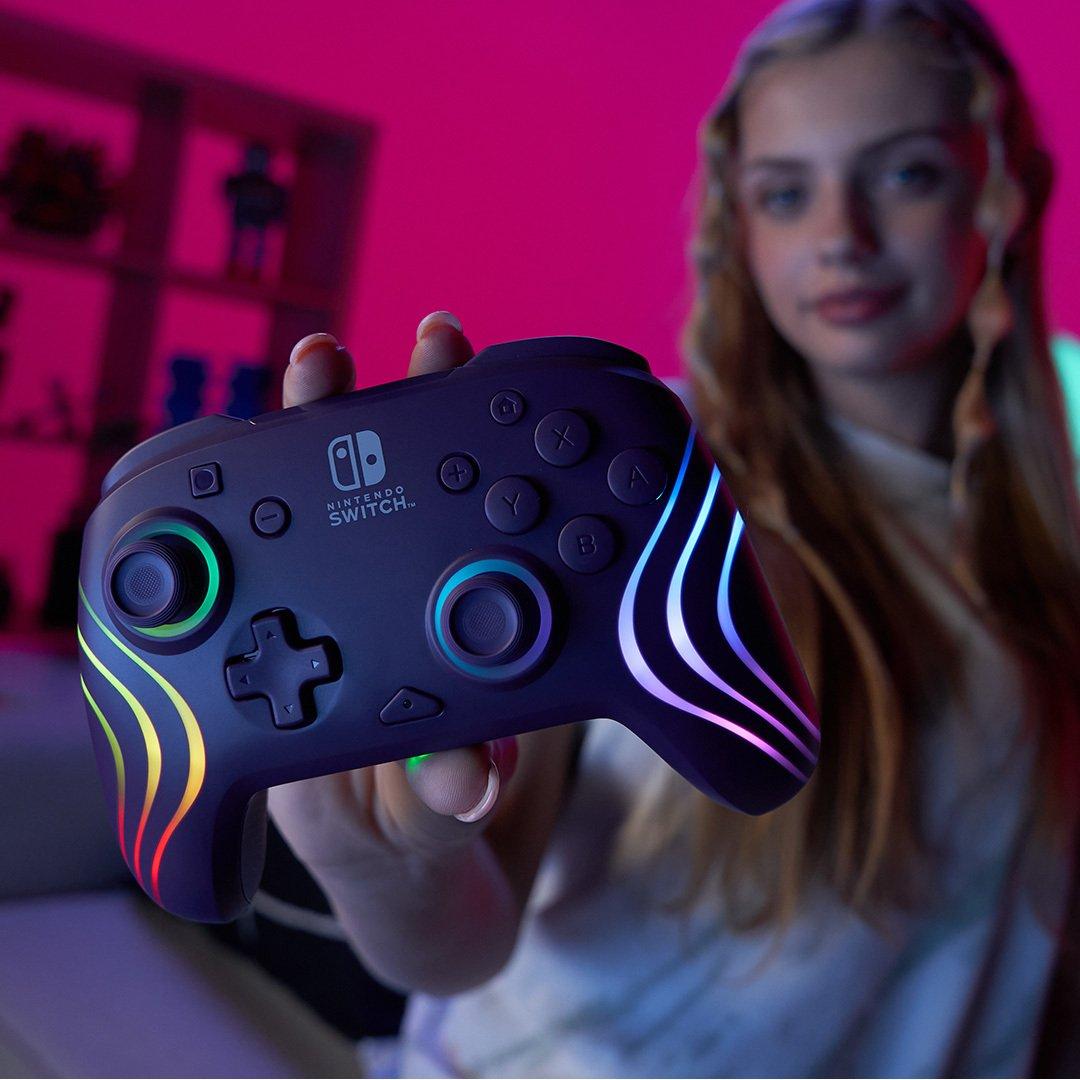 Lila Bewegung - PDP - Afterglow™ Wave Nintendo Wireless Controller: Purple with Motion - 8
