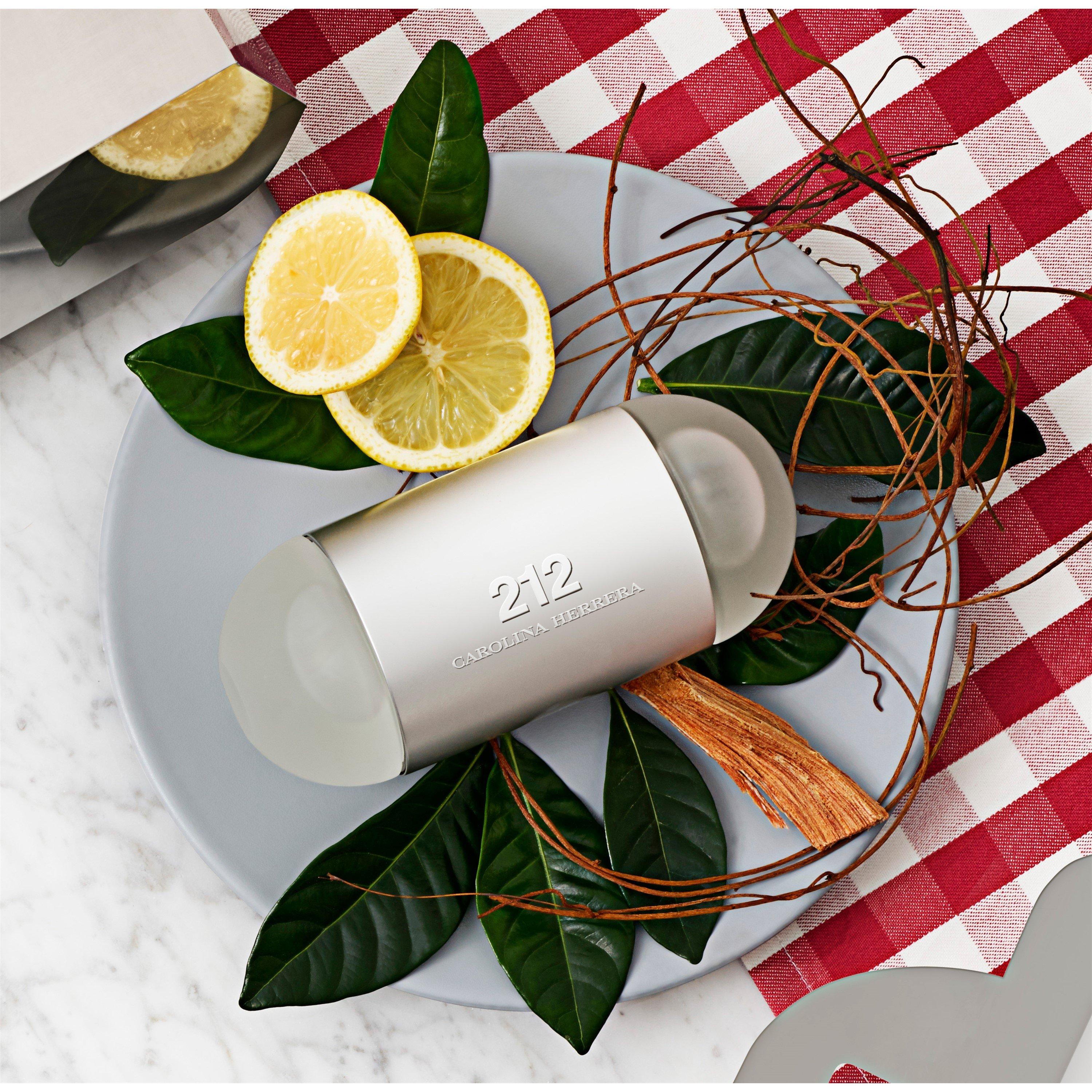 Mist - Carolina Herrera - 212 Eau De Toilette - 4