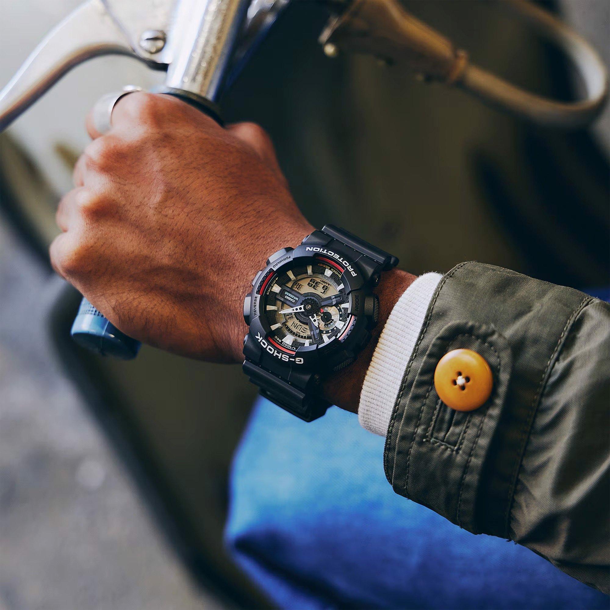 Black - G Shock - Men's Casio Revival Analogue Quartz Watch - 7