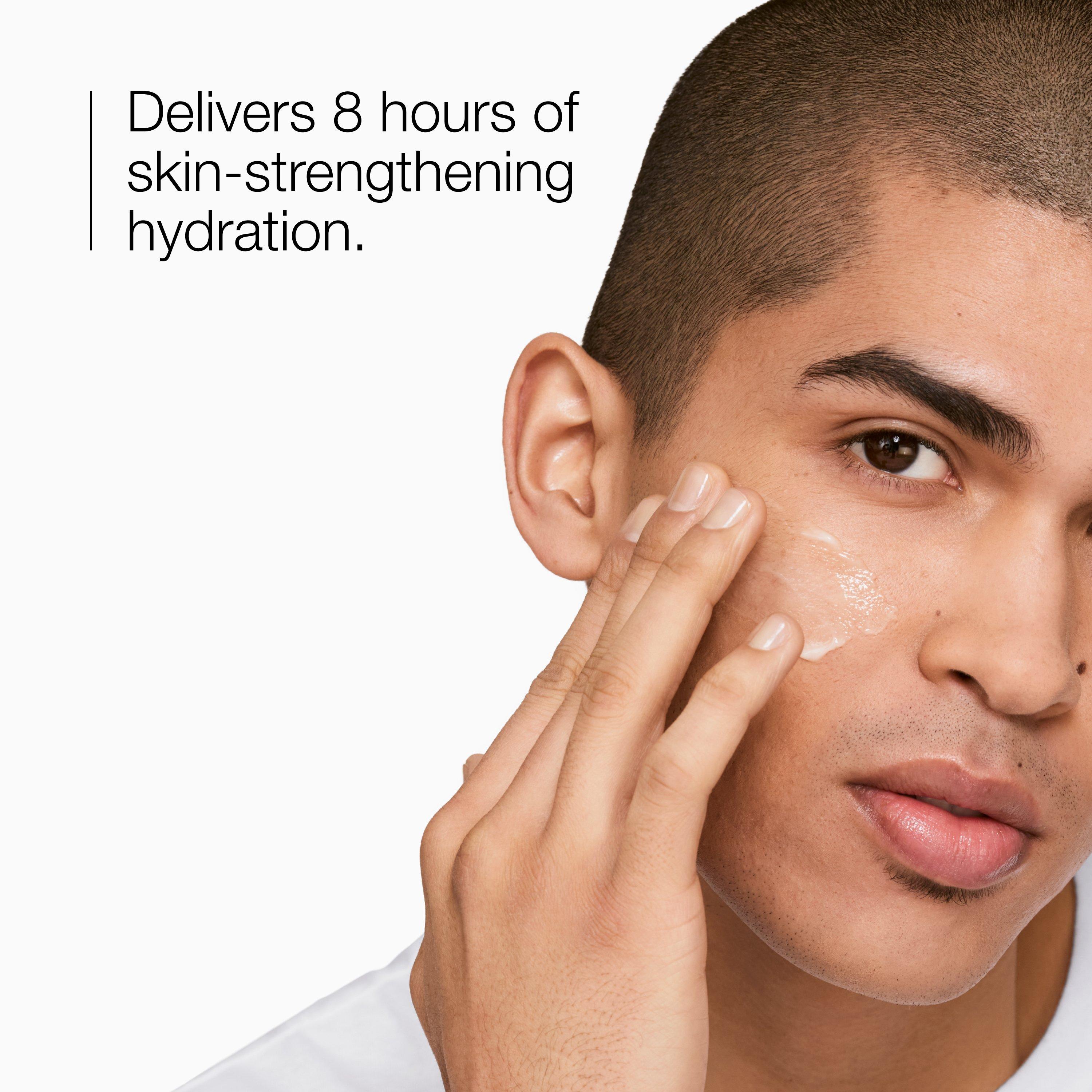 Clear - Clinique - Great for Him: Clinique For Men Set For Oily Skin - 5