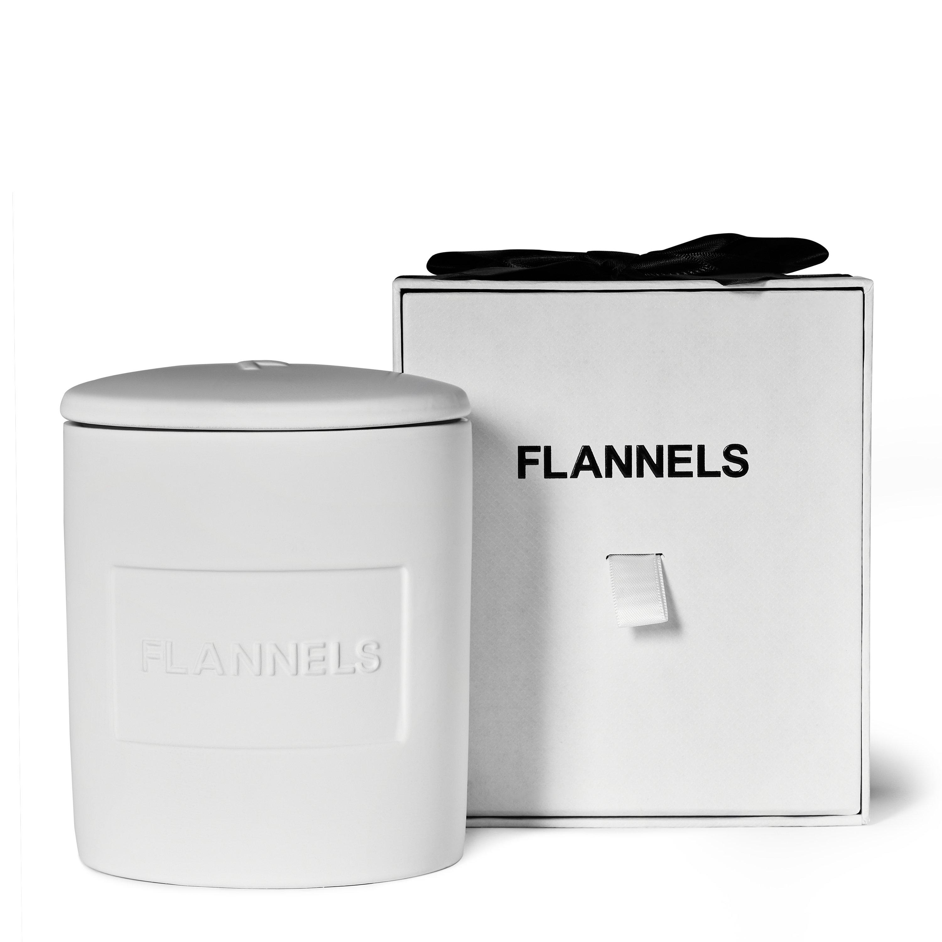 White - Flannels - Ceramic 500g Candle - 1