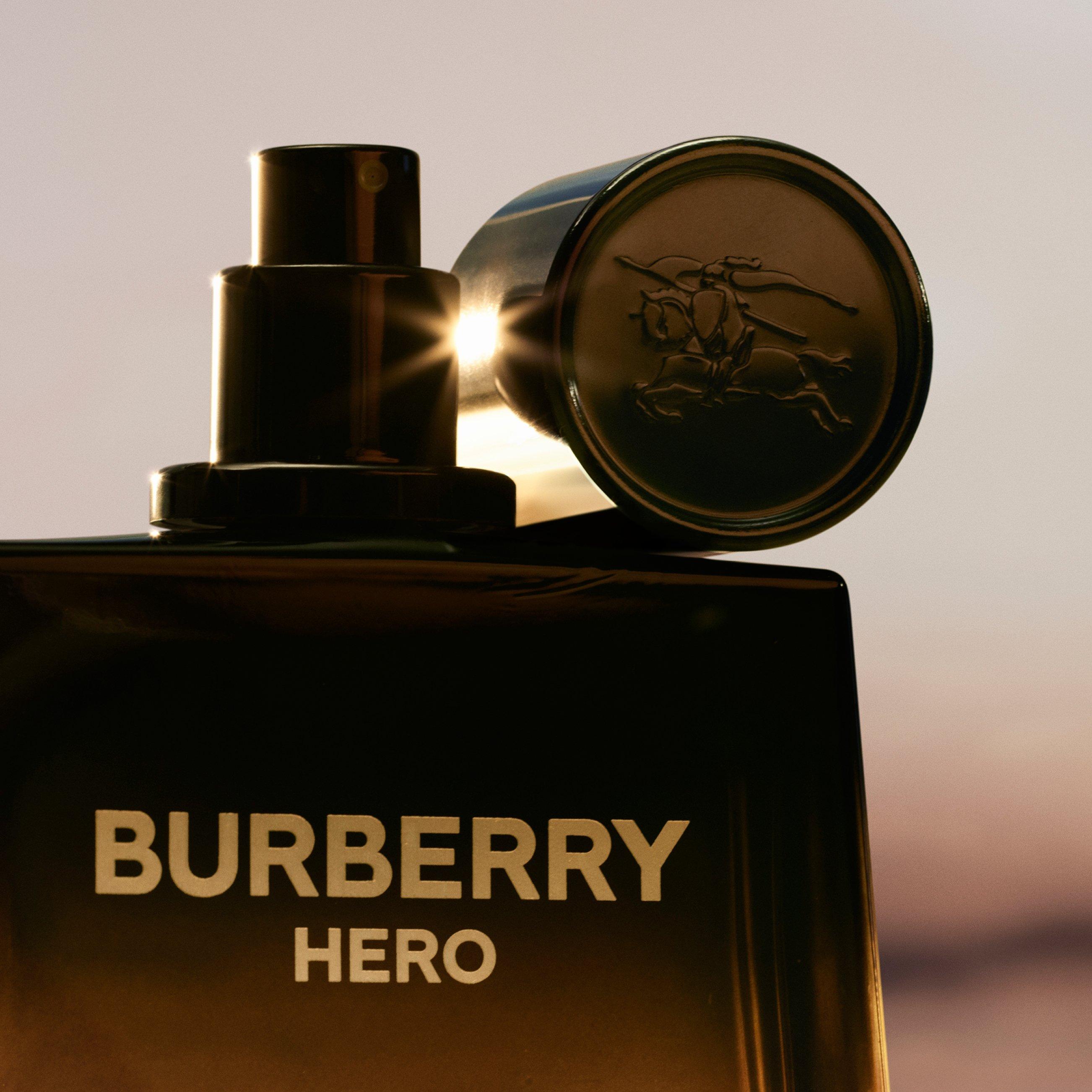 Clear - Burberry - Burberry Hero Elixir de Parfum 60ml - 4