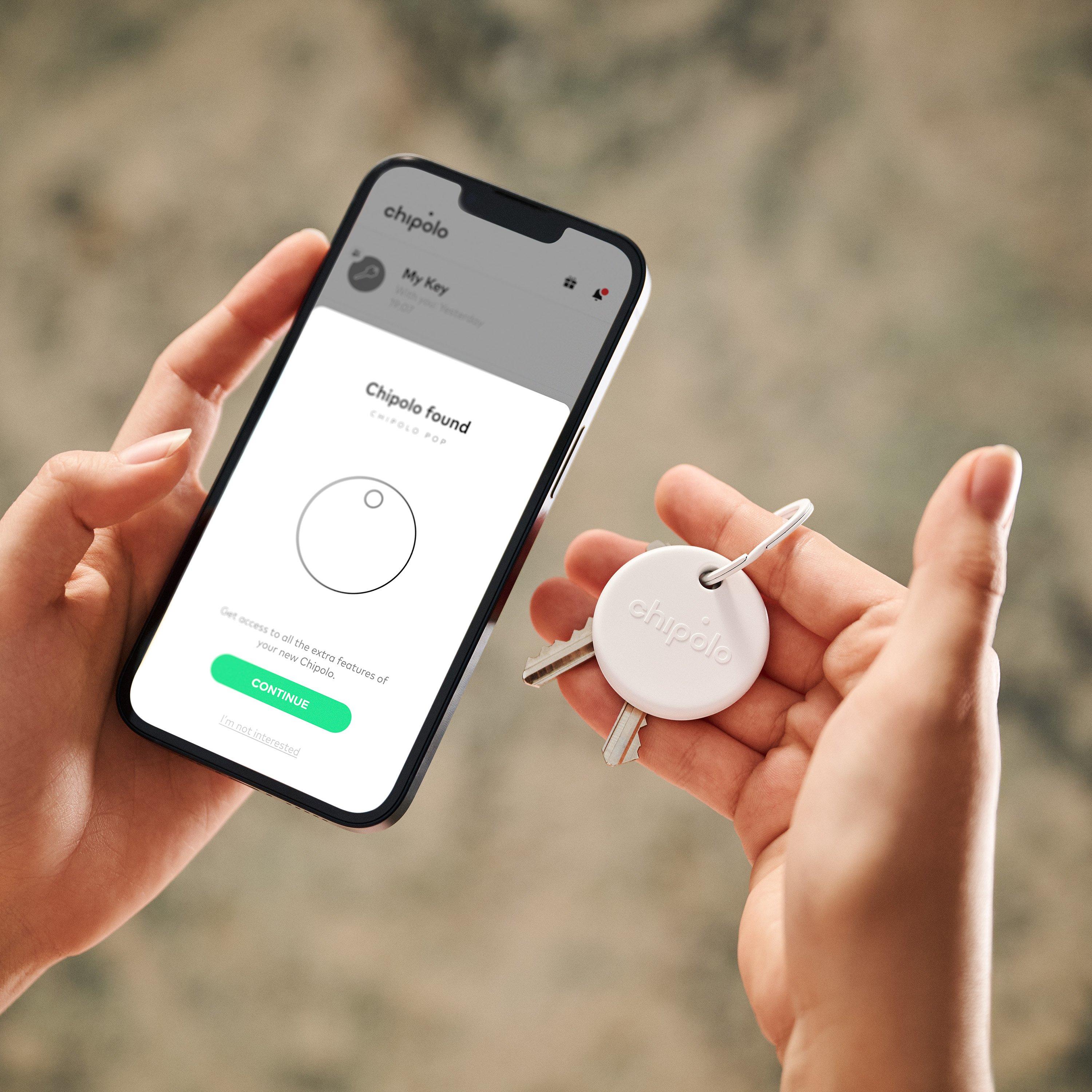 Chipolo POP Tracking tag compatible with Apple Find My or Googles Find My Device - White