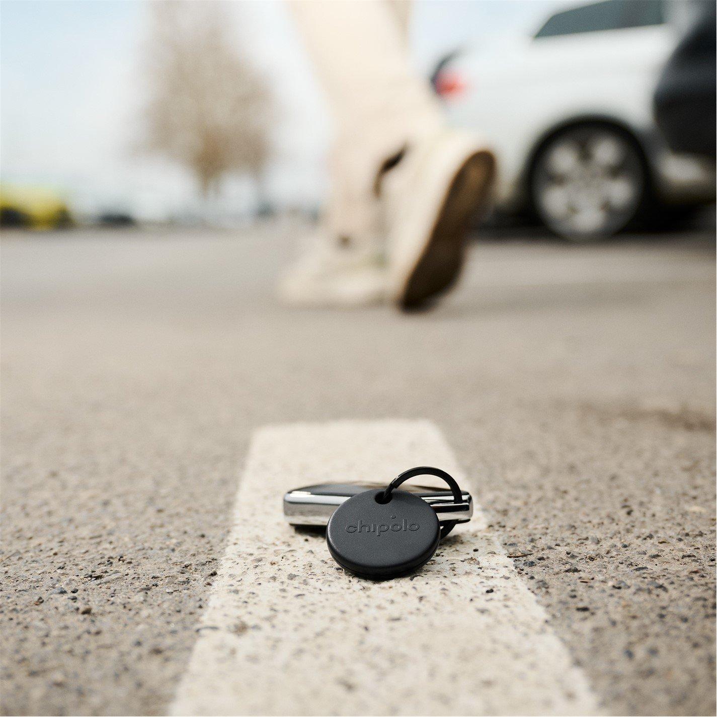 Black - Chipolo - POP Tracking Tag - 3