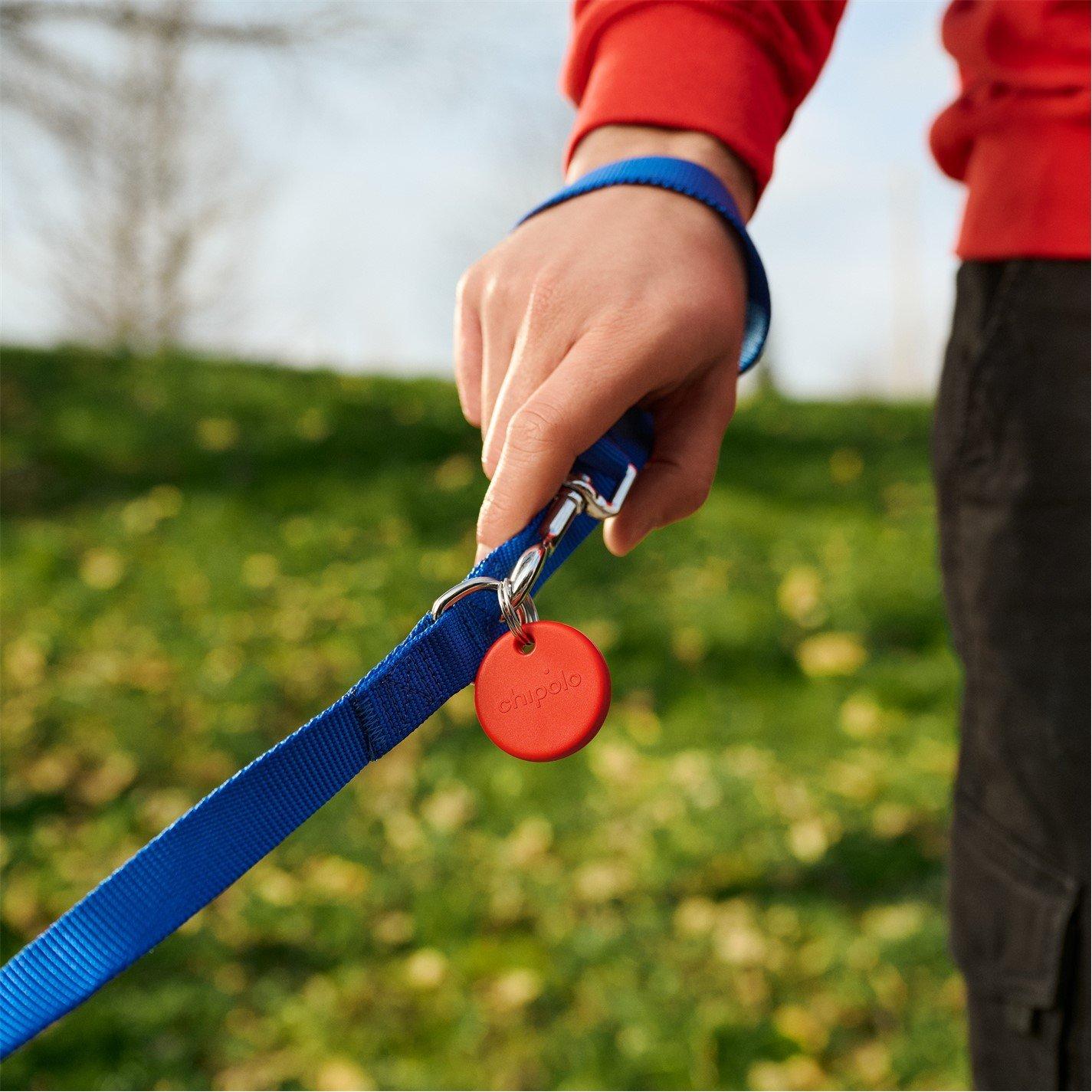 Red - Chipolo - POP Tracking tag compatible with Apple Find My or Googles Find My Device - 4