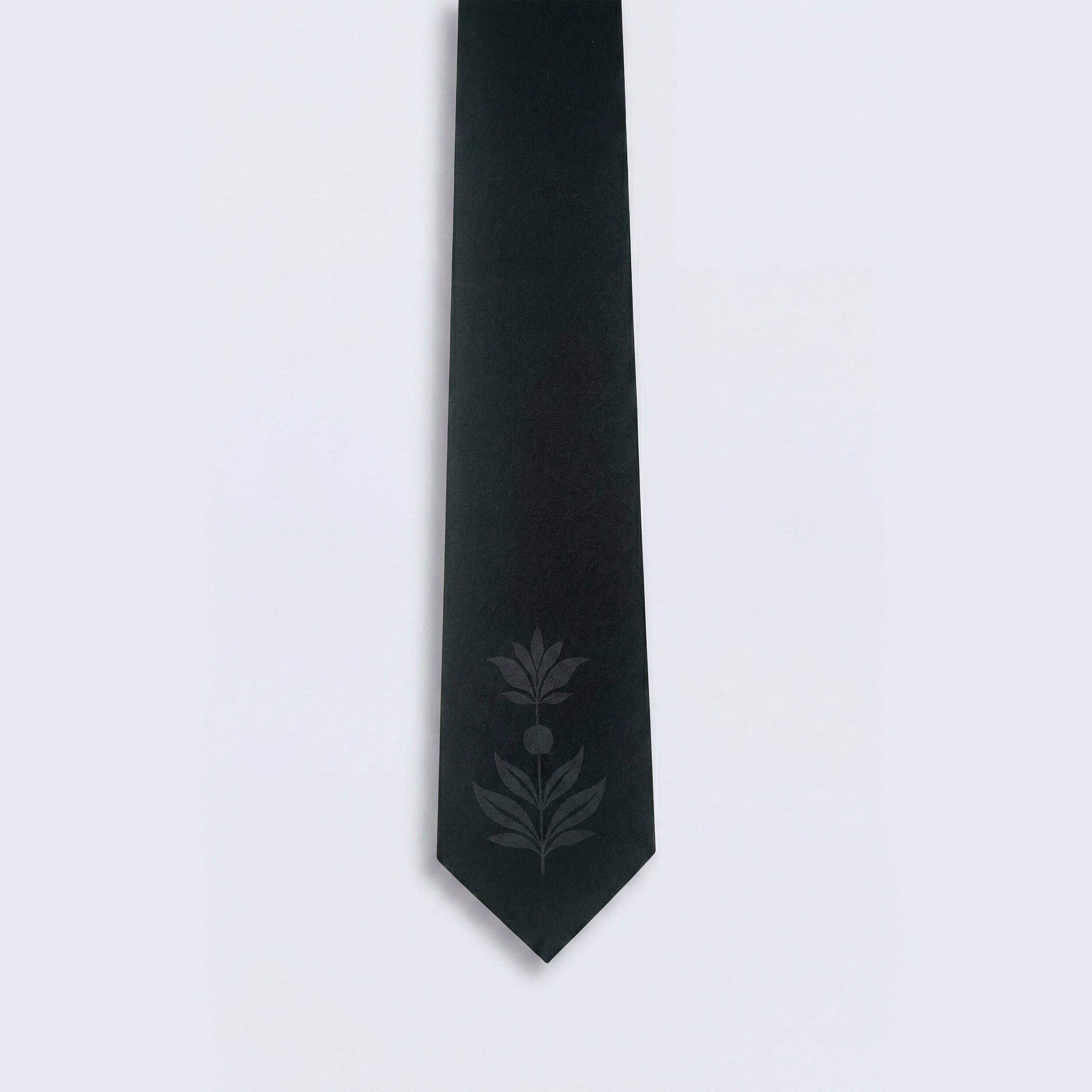Twisted Tailor Men's Atticus Floral Placet Tie - Black