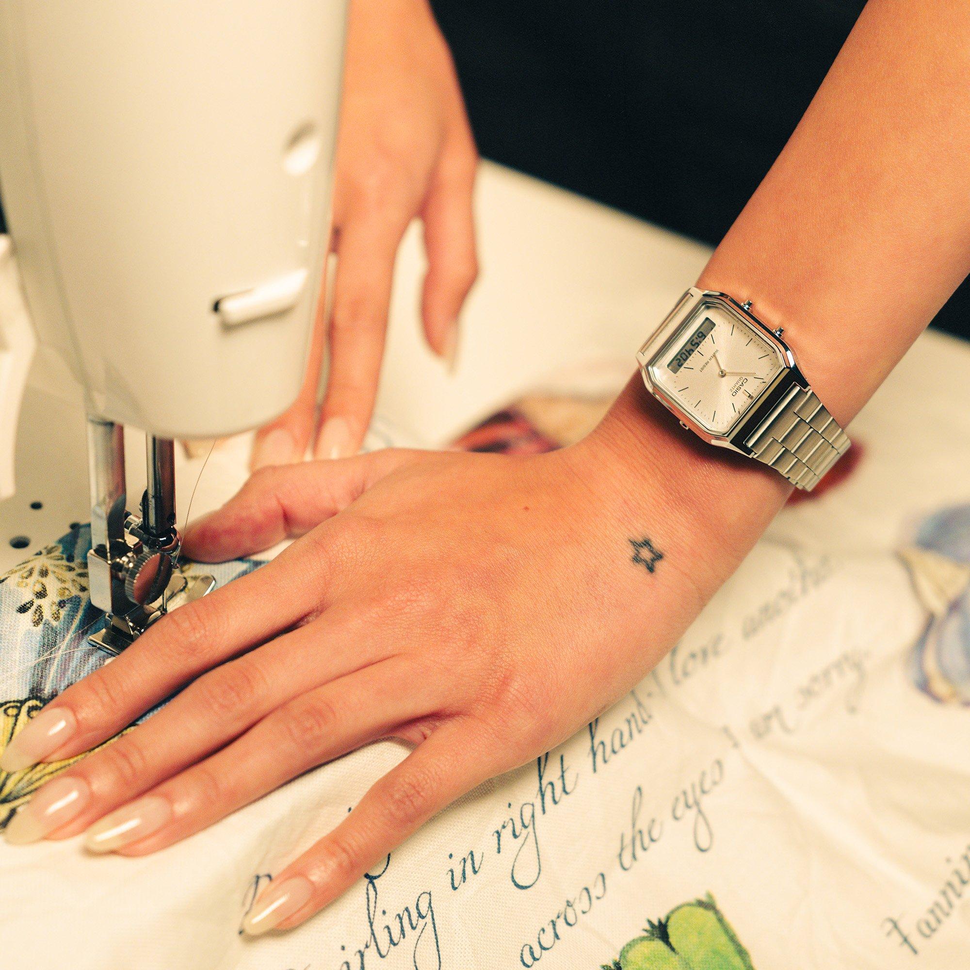 Silver - Casio - Unisex Adults Digital Watch - 13