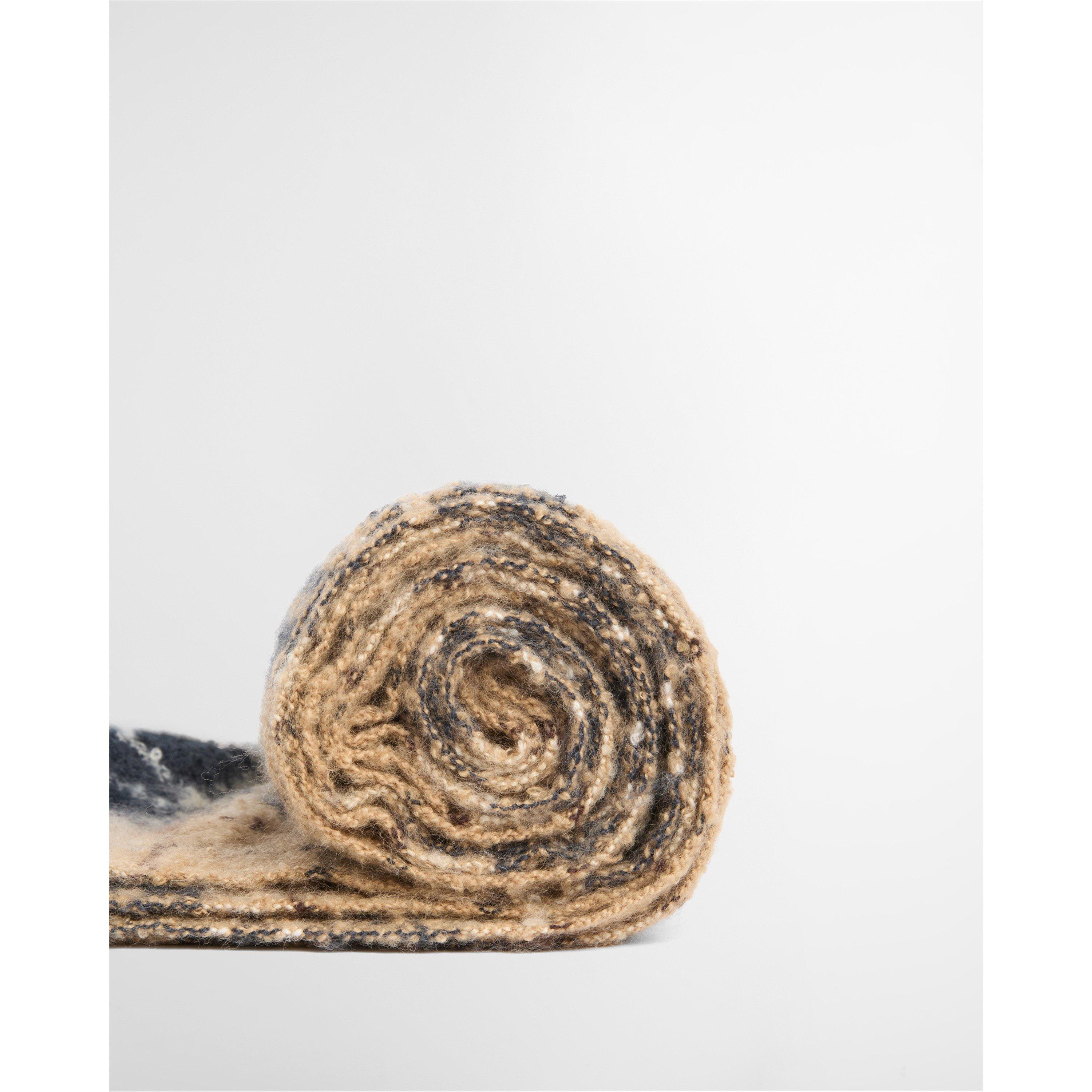 Birchwood - Barbour - Saltburn Beanie & Tartan Scarf Gift Set - 5