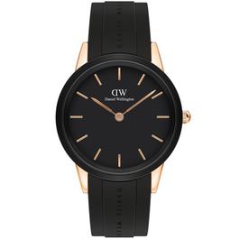 Daniel Wellington Iconic Motion 40 mm Watch