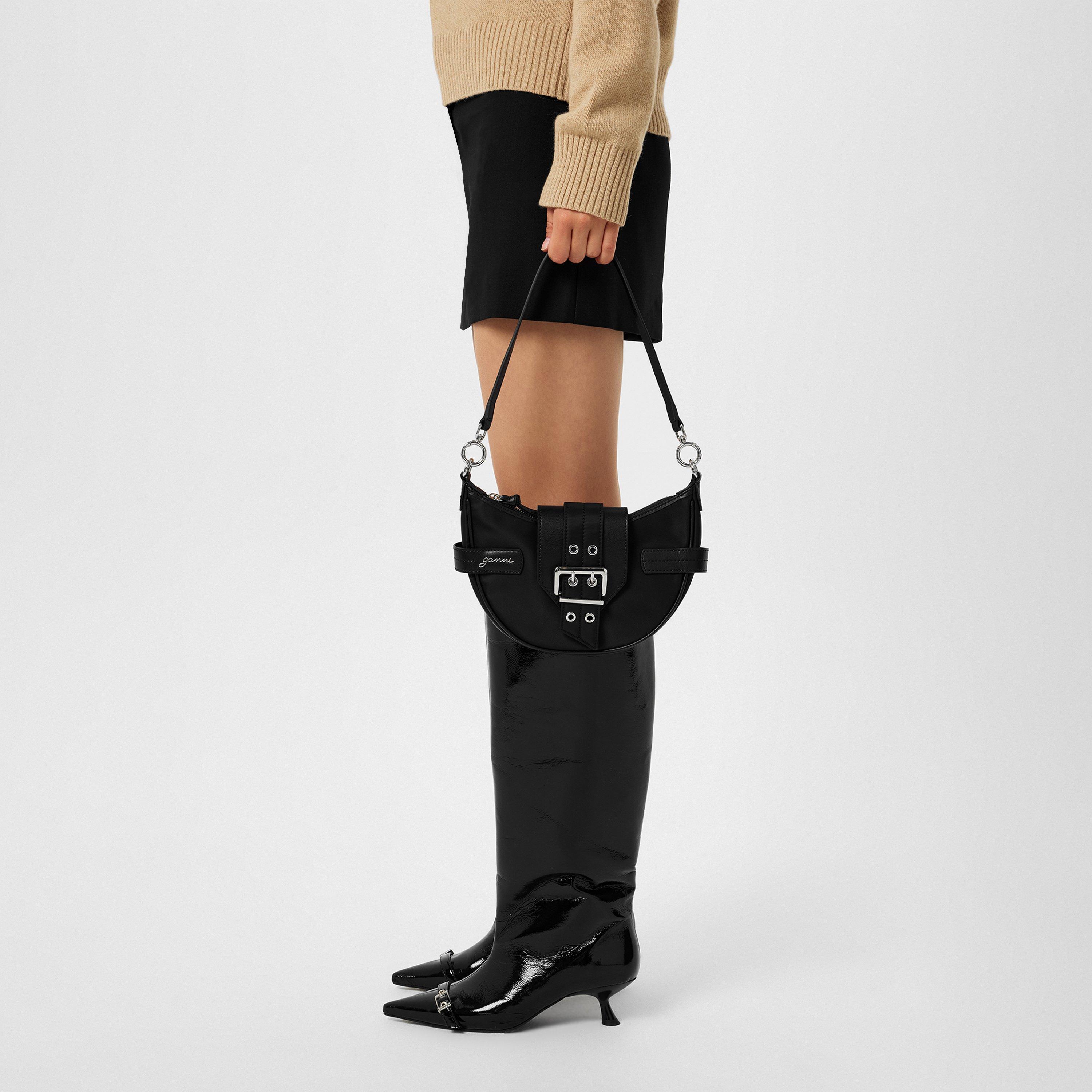 関税・送料込み【GANNI】バッキー クロスボディ スリングバッグ Bucky Bag Small Crossbody Nylon（ショルダーバッグ）｜GANNI