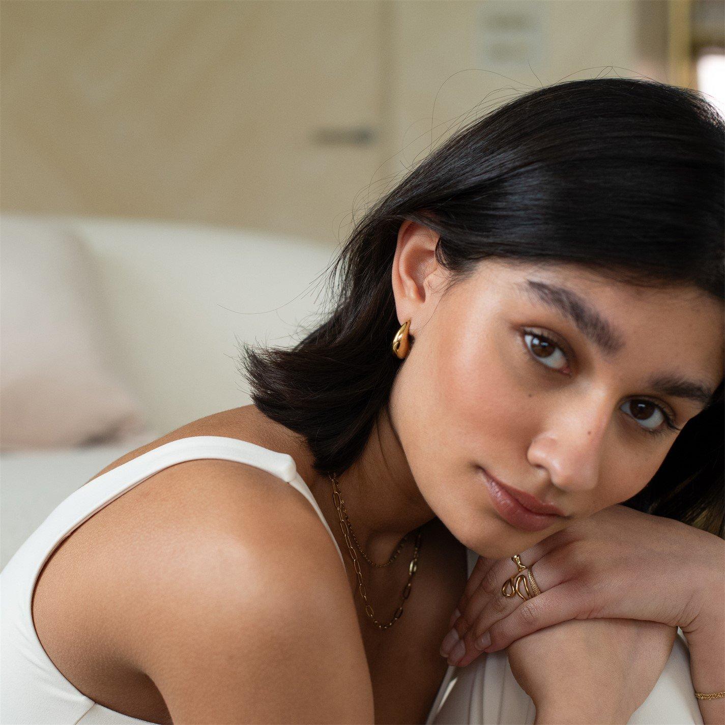 Gold/Gold - D.Louise - Curved Midi Hoop Earrings - 3