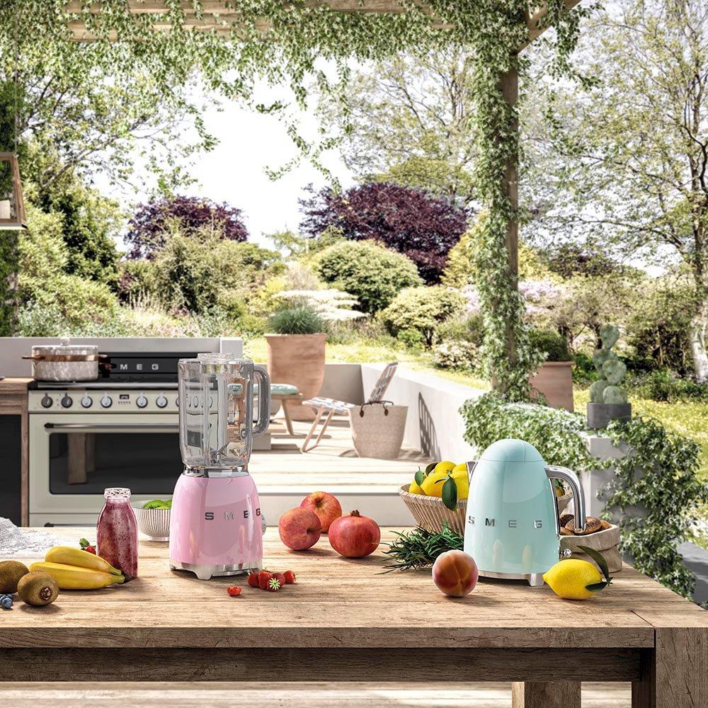 Green - Smeg - 50s Style Kettle 1.7L - 6