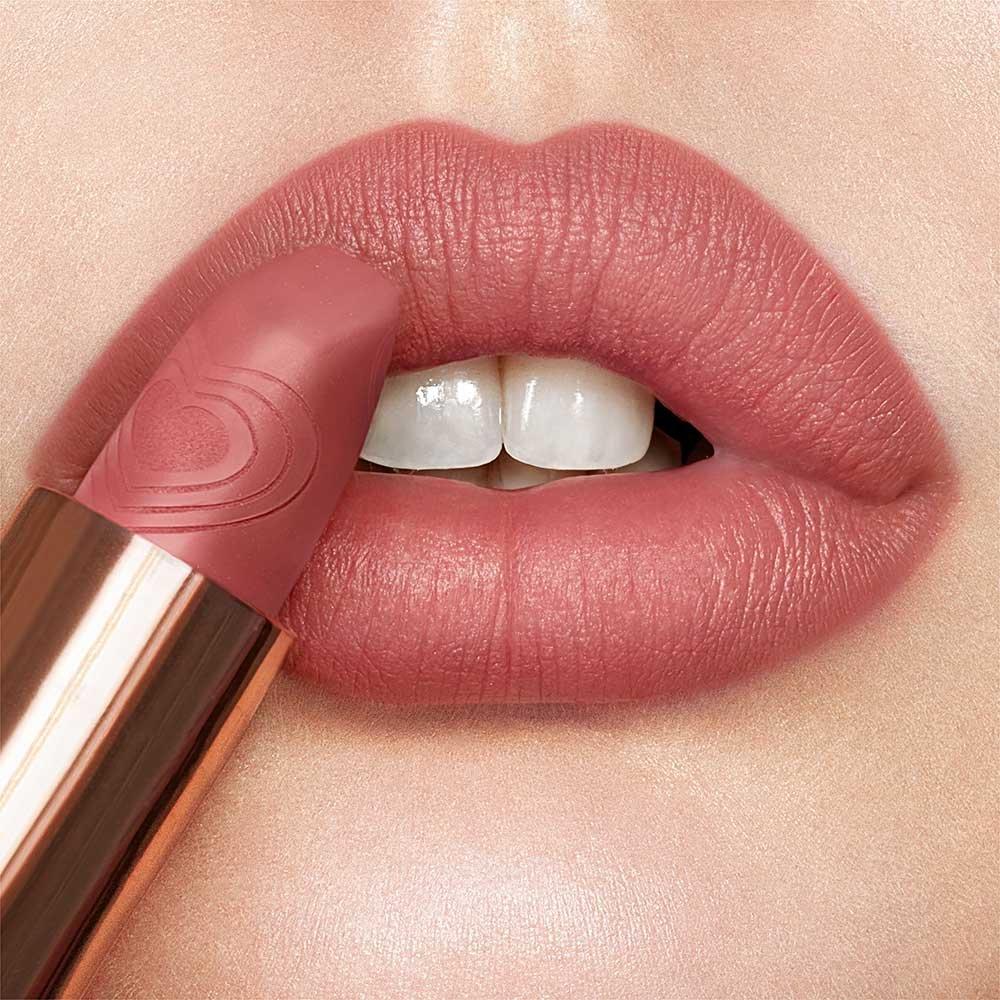 WEDDING BELLES - Charlotte Tilbury - The Look Of Love Lipstick - 2