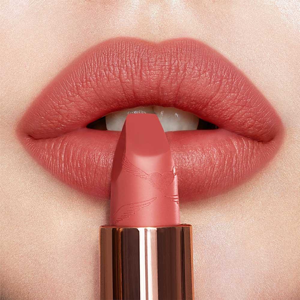 MRS KISSES - Charlotte Tilbury - The Look Of Love Lipstick - 2