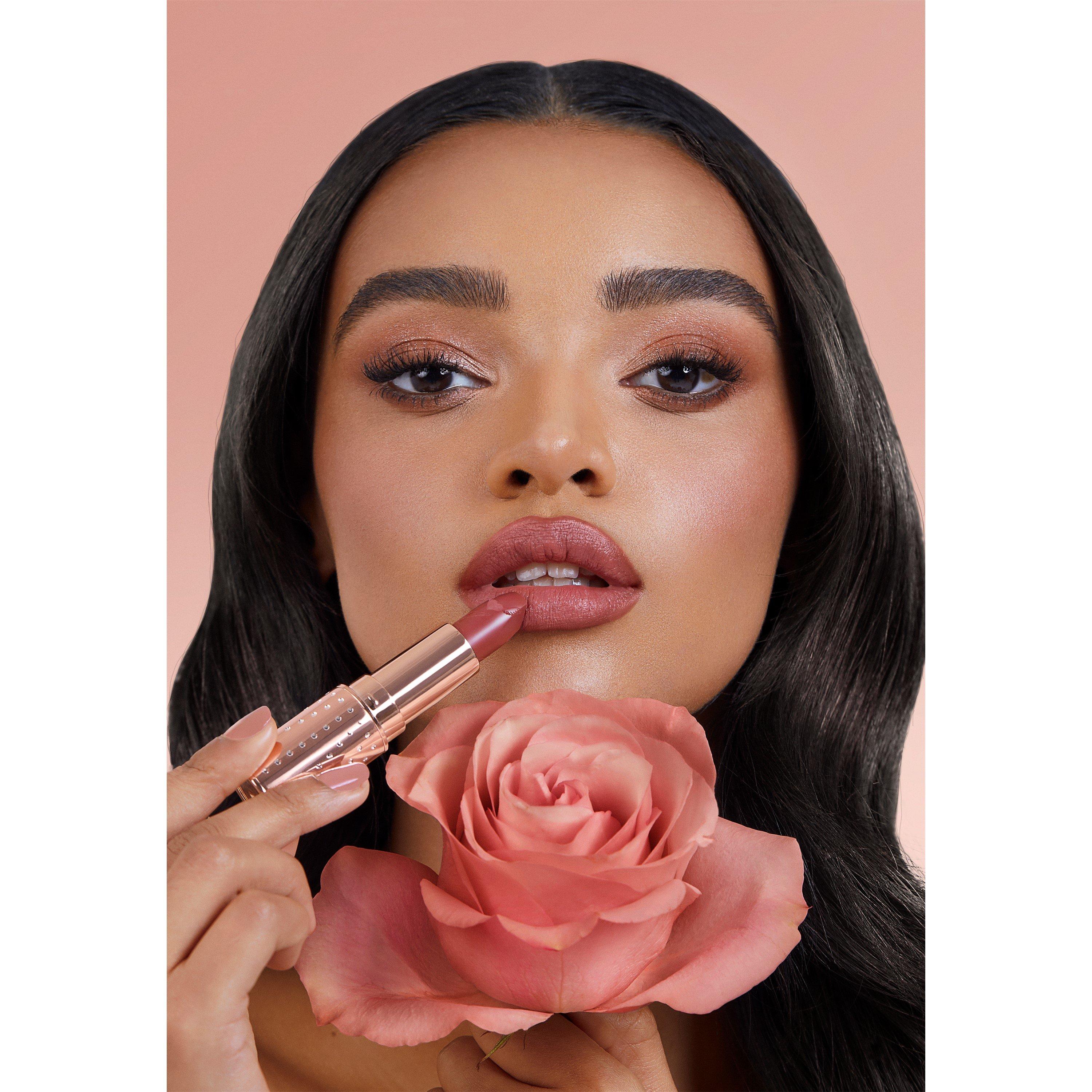 MRS KISSES - Charlotte Tilbury - The Look Of Love Lipstick - 4