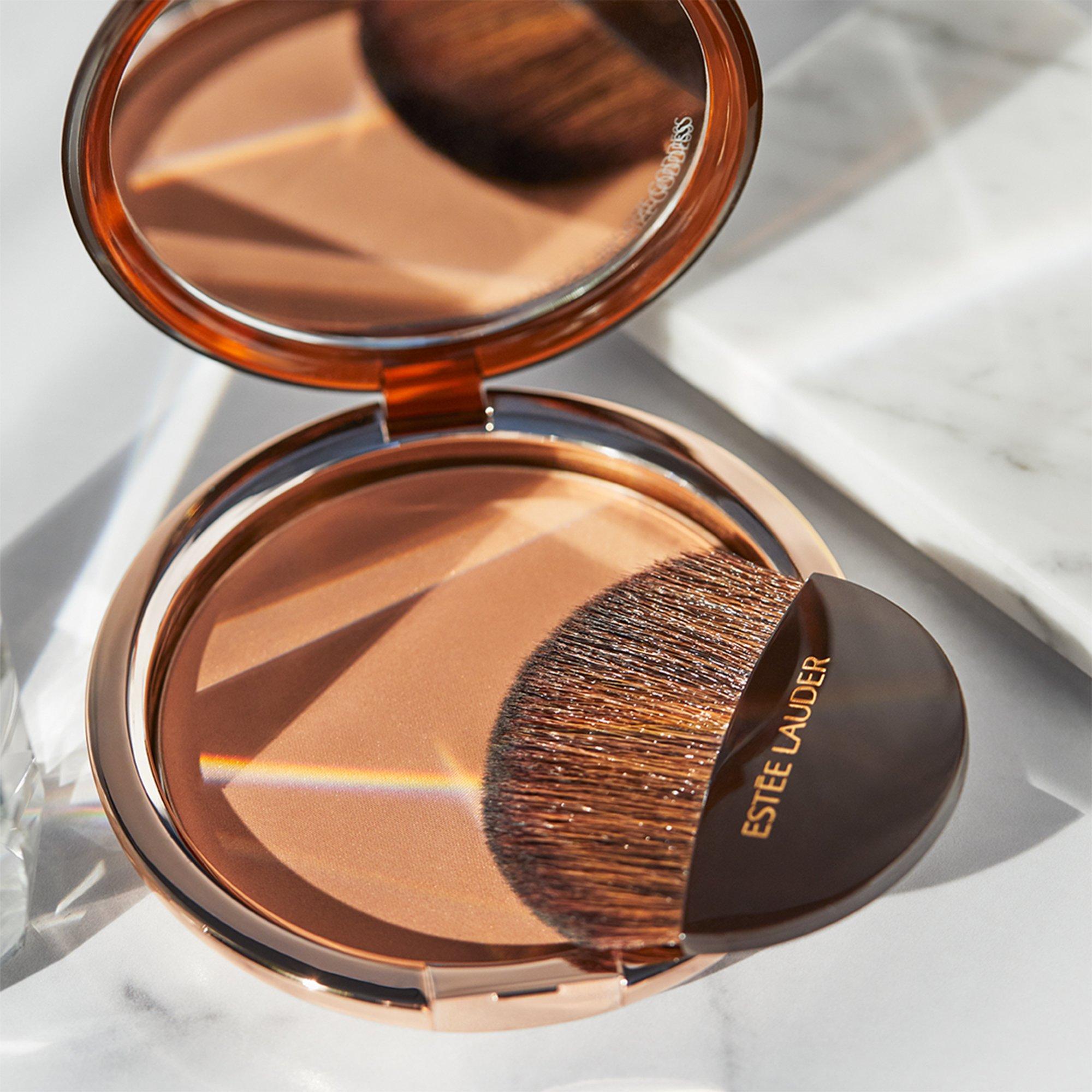 Medium Deep - Estee Lauder - Bronze Goddess Bronzing Powder - 5