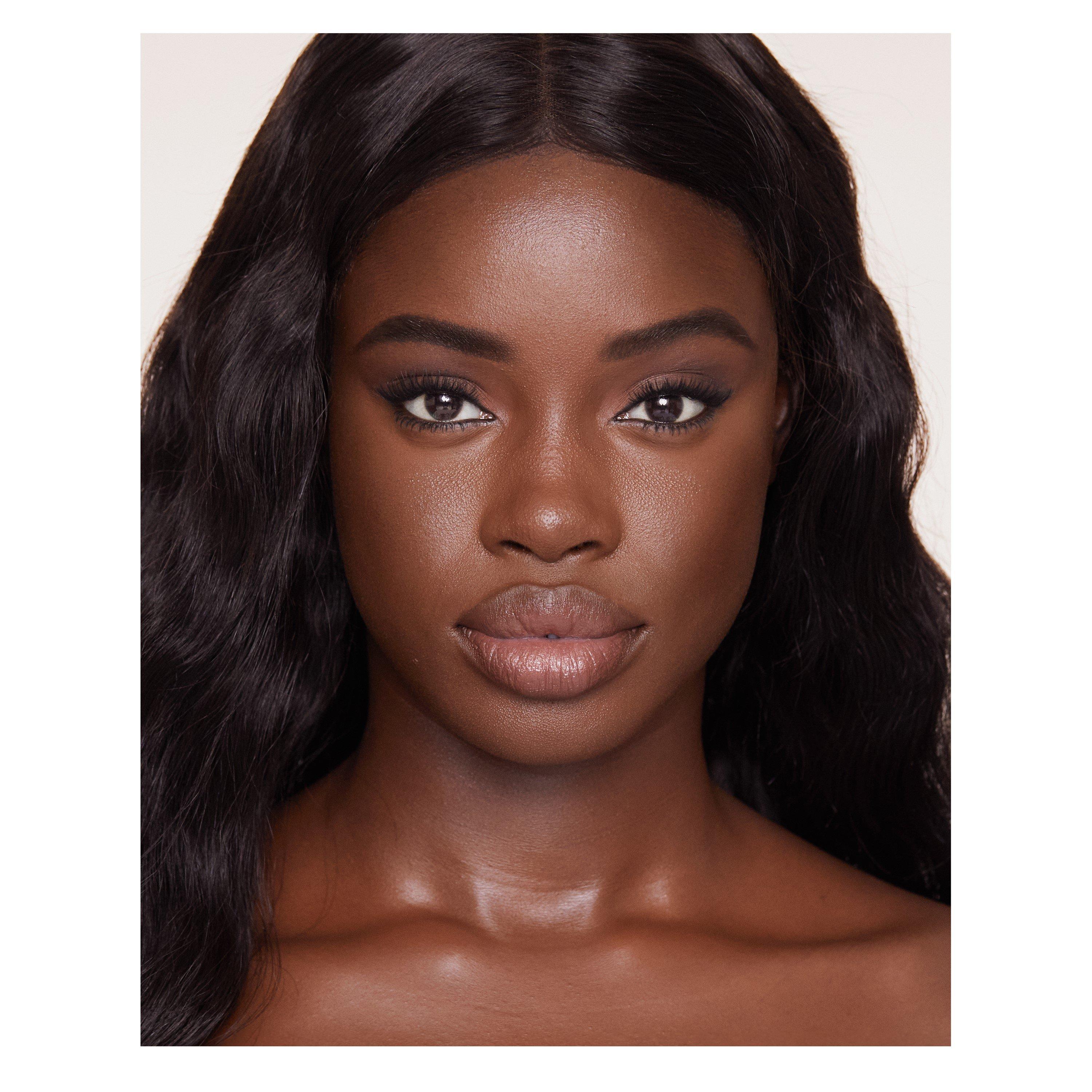 4 DEEP - Charlotte Tilbury - Airbrush Bronzer - 2